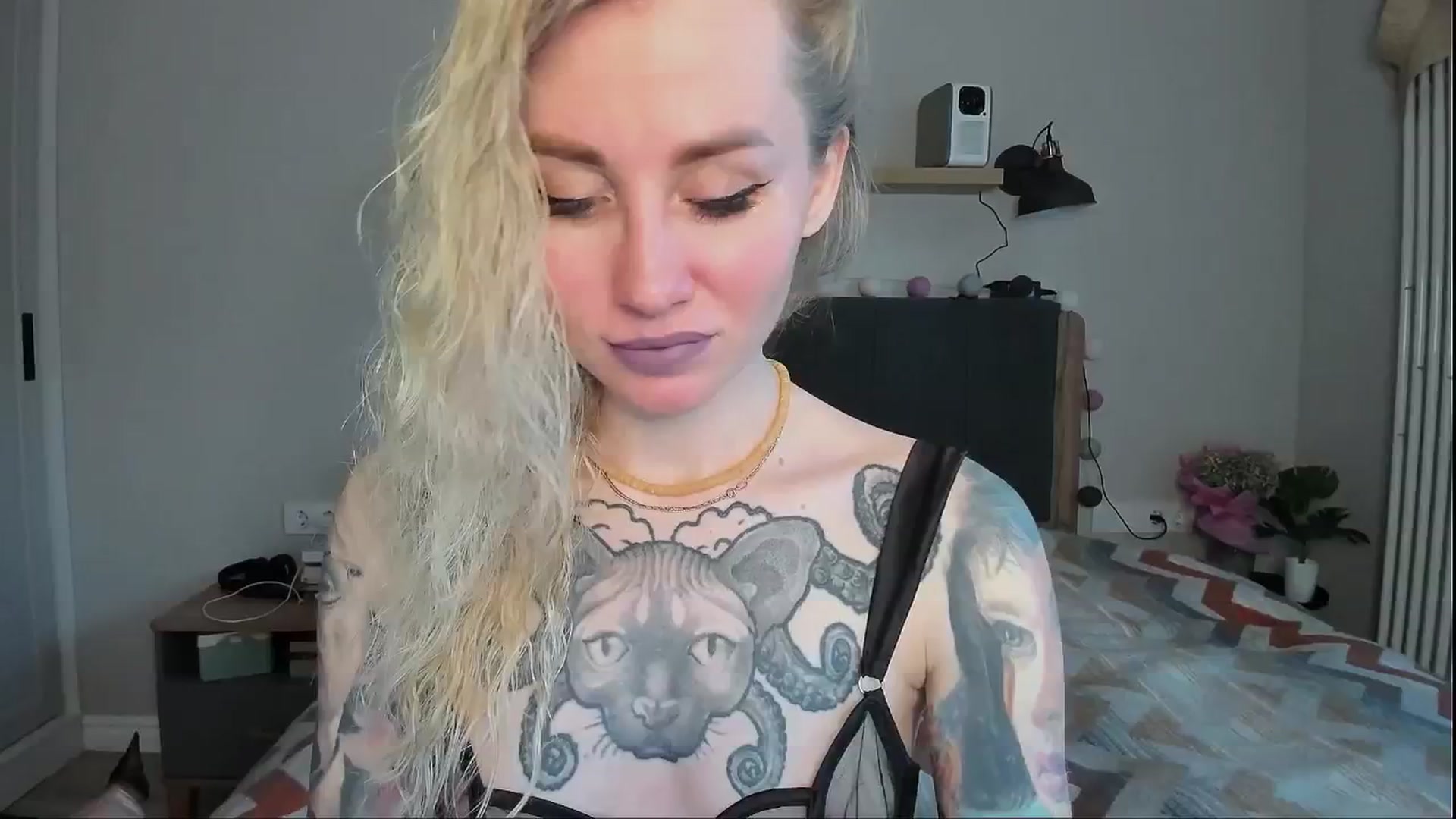 Gallery image thumbnail from Alexa_Smithhh's myfreecams stream on, 06/04/2024, 18:50 image 9 of 20