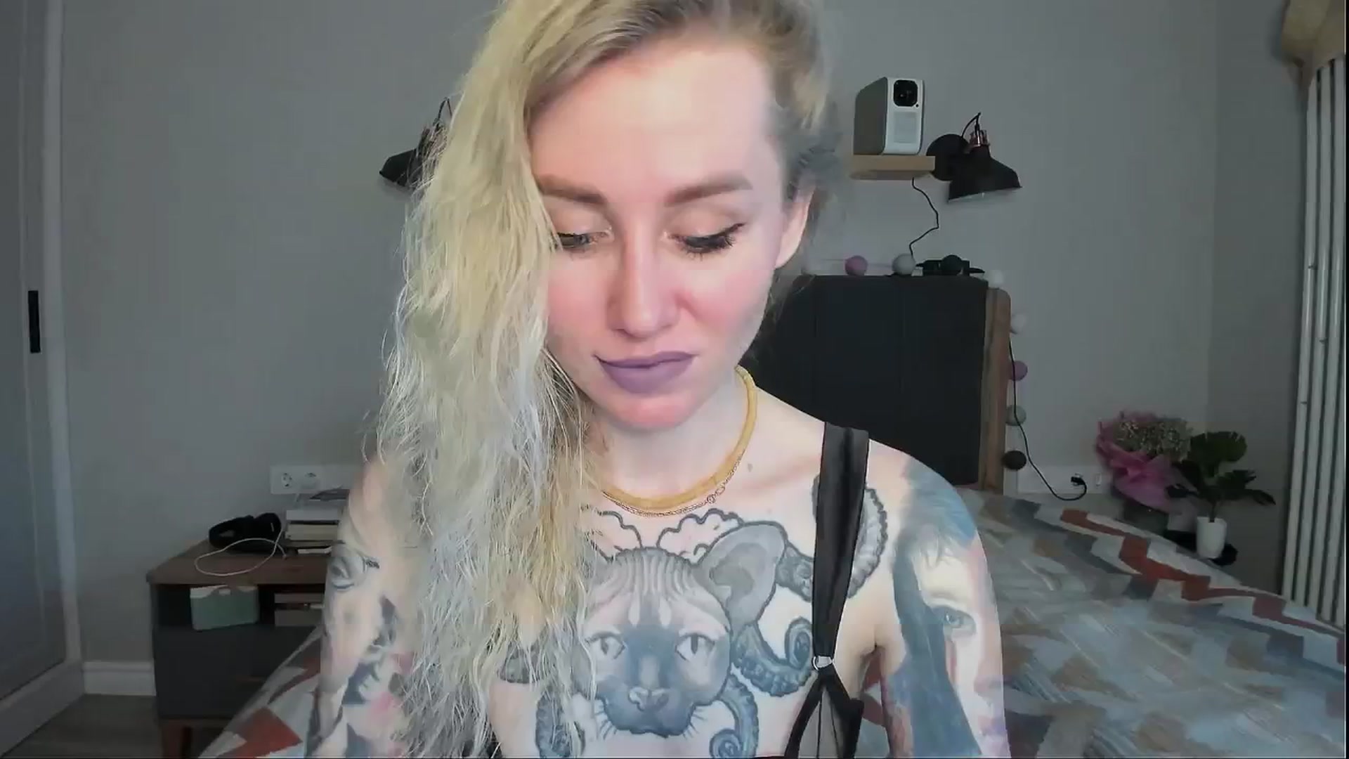 Gallery image thumbnail from Alexa_Smithhh's myfreecams stream on, 06/04/2024, 18:50 image 19 of 20