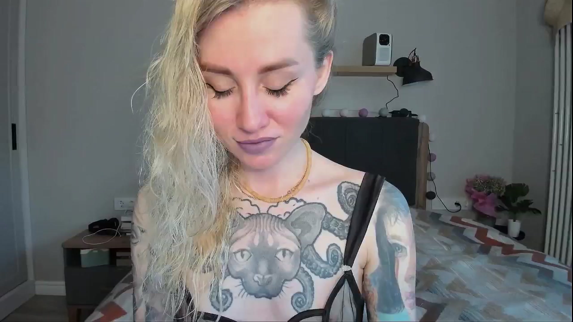 Gallery image thumbnail from Alexa_Smithhh's myfreecams stream on, 06/04/2024, 18:50 image 12 of 20