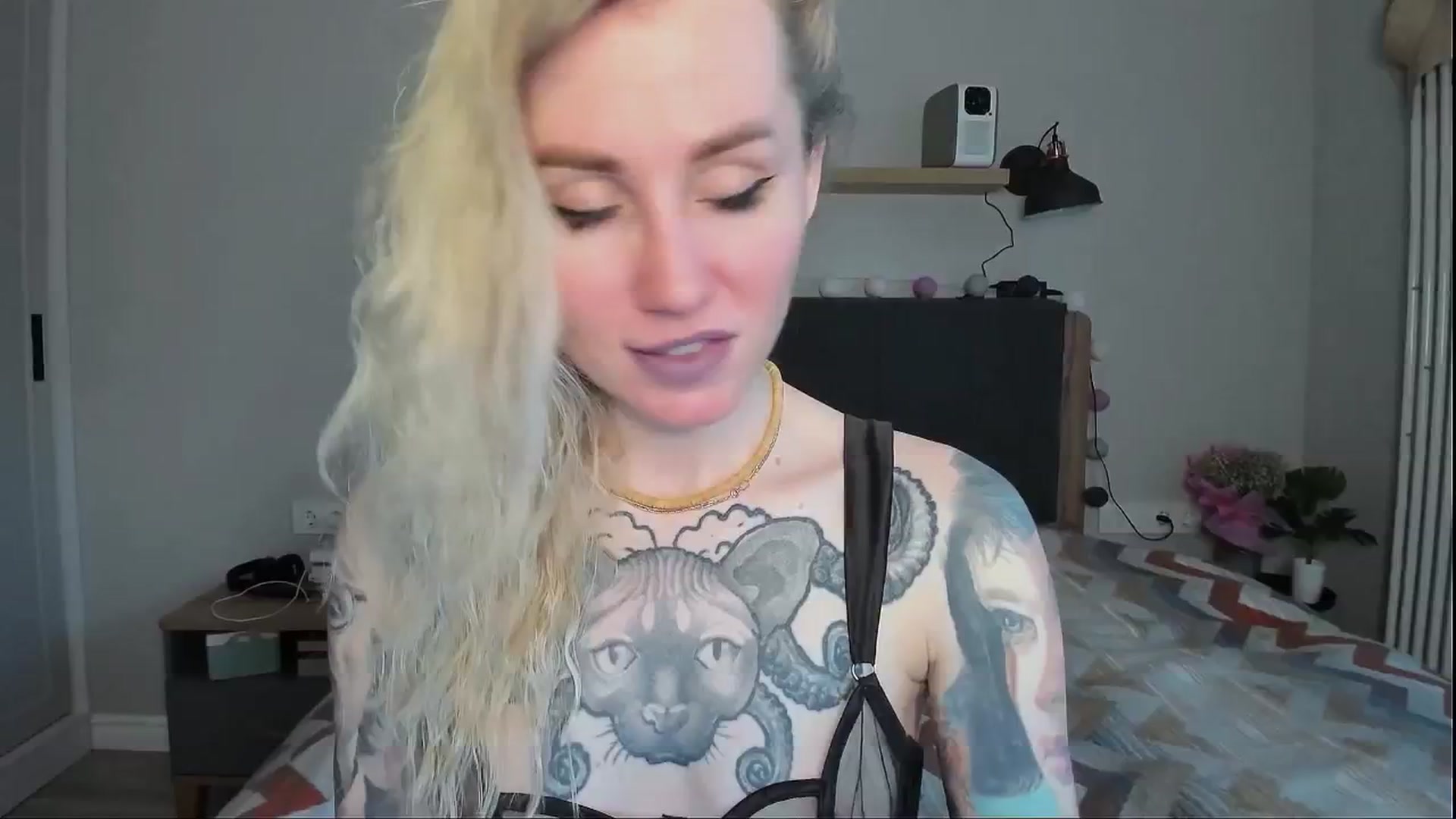 Gallery image thumbnail from Alexa_Smithhh's myfreecams stream on, 06/04/2024, 18:50 image 16 of 20