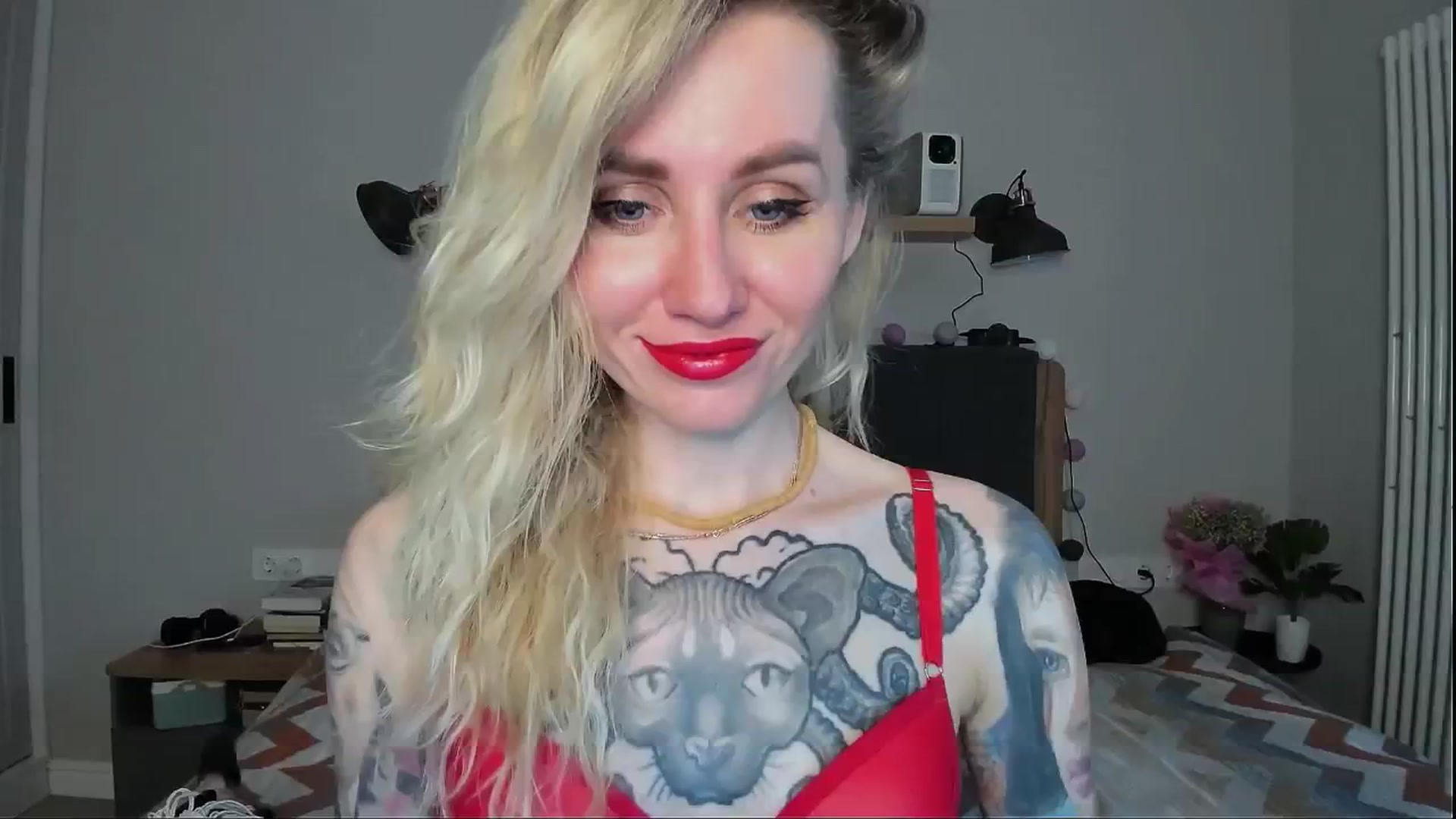 Gallery image thumbnail from Alexa_Smithhh's myfreecams stream on, 06/06/2024, 18:40 image 15 of 20