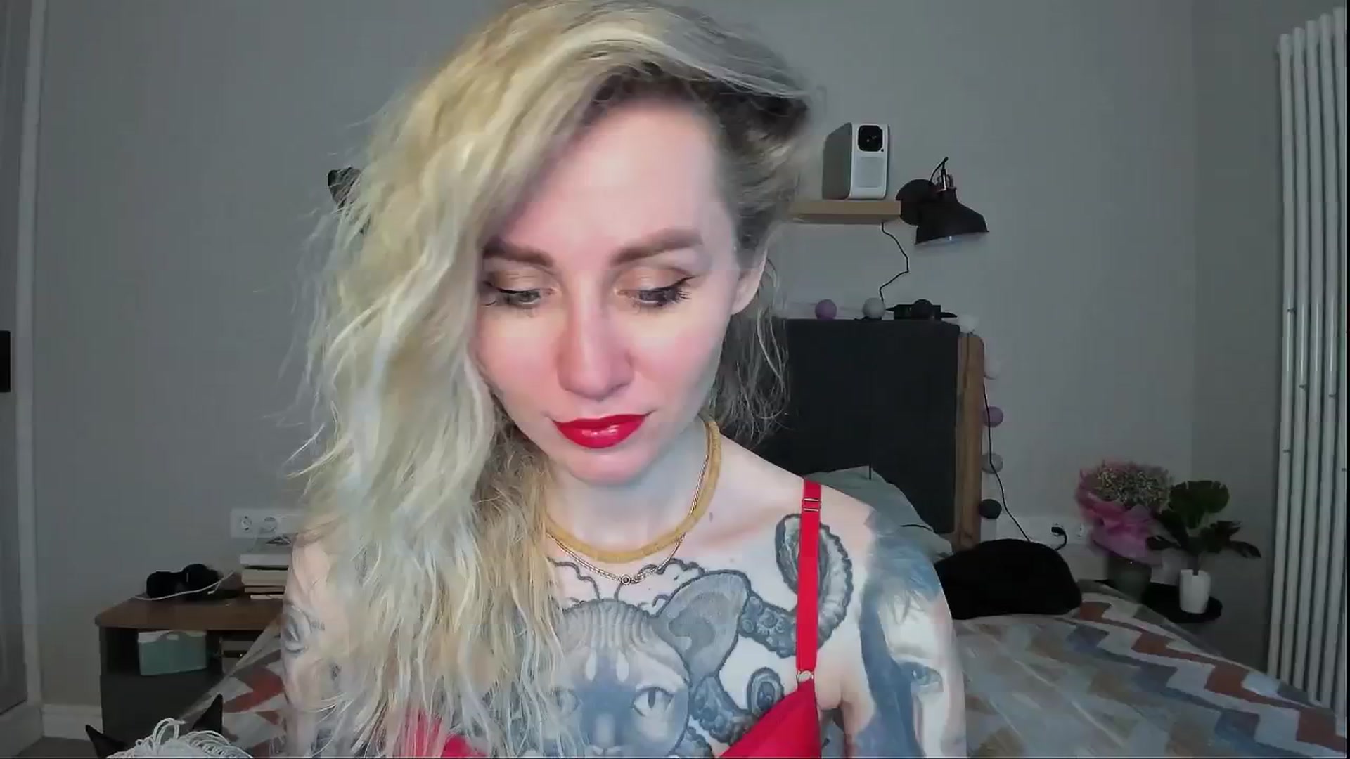 Gallery image thumbnail from Alexa_Smithhh's myfreecams stream on, 06/06/2024, 18:40 image 13 of 20
