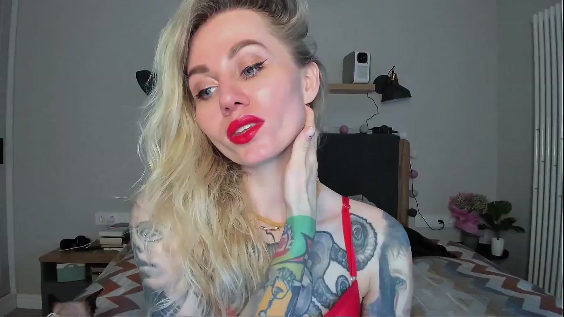 Gallery image thumbnail from Alexa_Smithhh's myfreecams stream on, 06/06/2024, 18:40 image 18 of 20