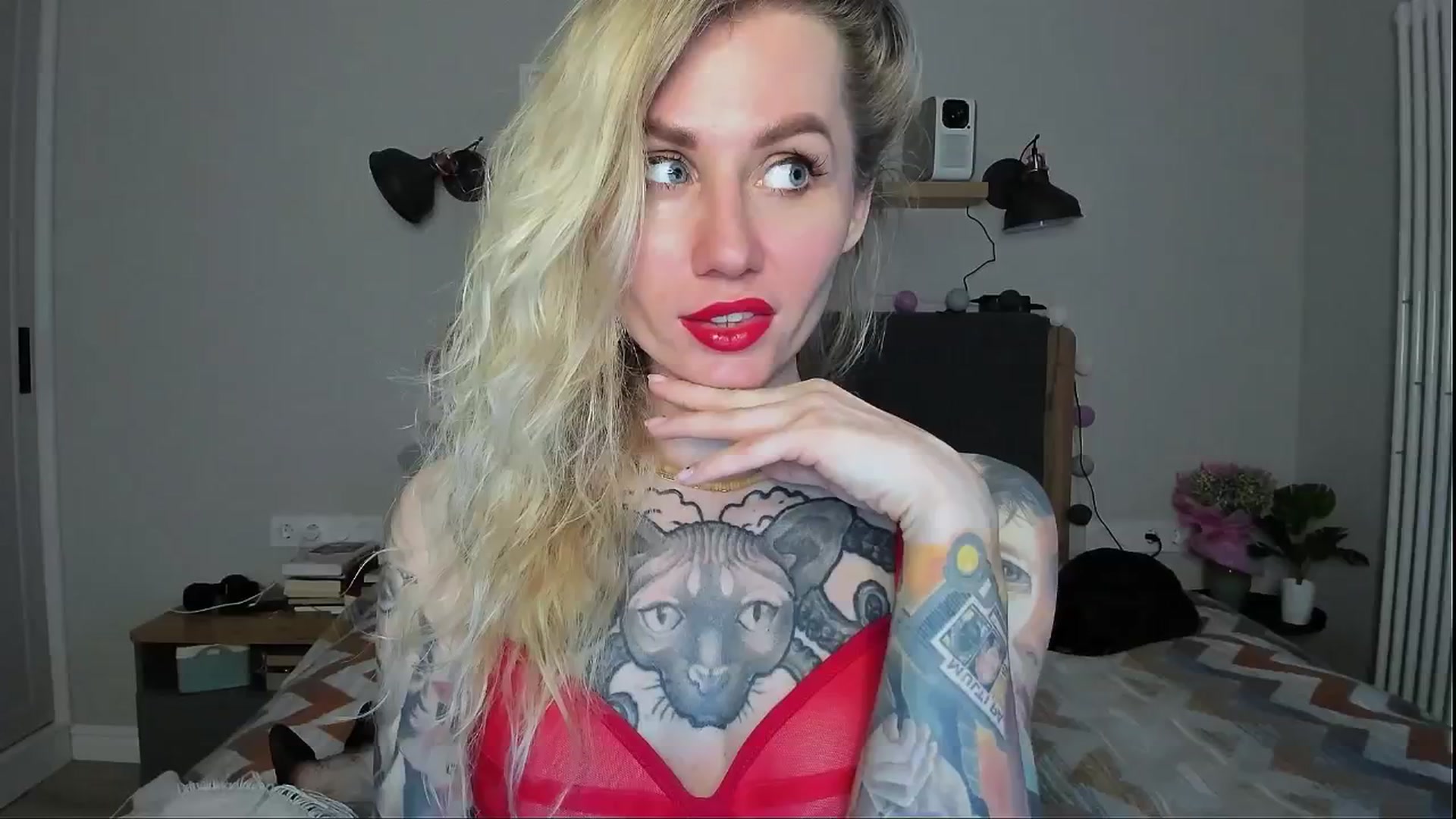 Gallery image thumbnail from Alexa_Smithhh's myfreecams stream on, 06/06/2024, 19:47 image 6 of 20