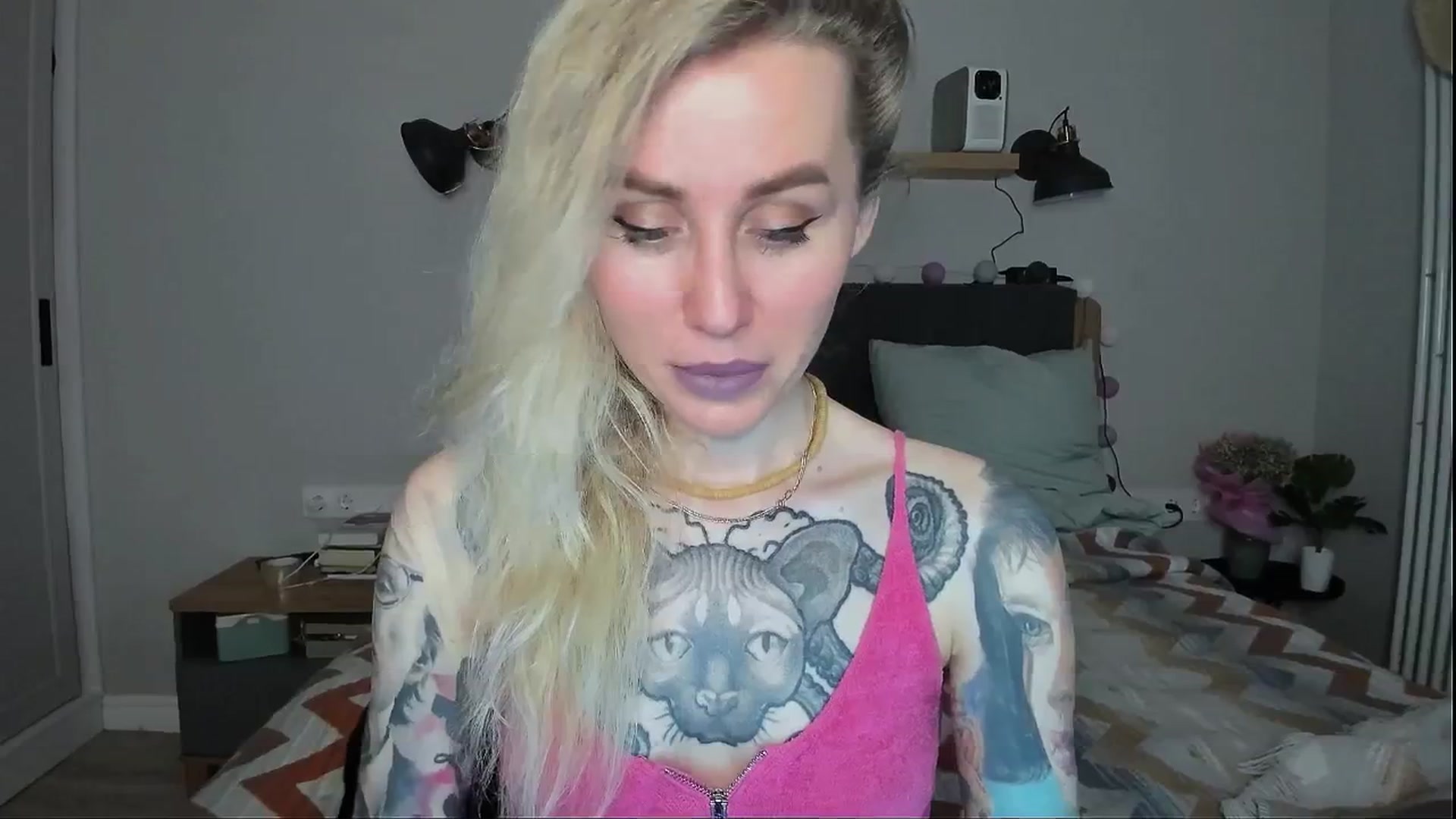 Gallery image thumbnail from Alexa_Smithhh's myfreecams stream on, 06/09/2024, 19:29 image 9 of 20
