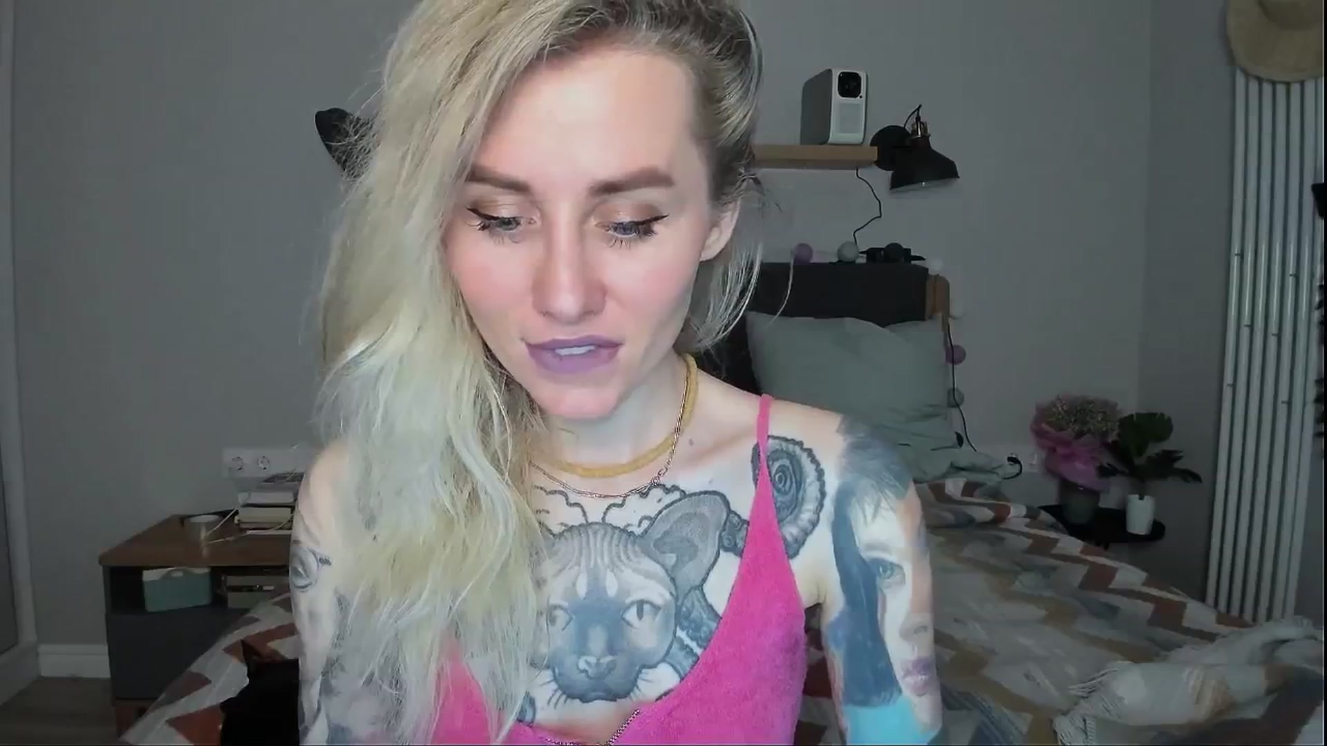 Gallery image thumbnail from Alexa_Smithhh's myfreecams stream on, 06/09/2024, 19:29 image 12 of 20