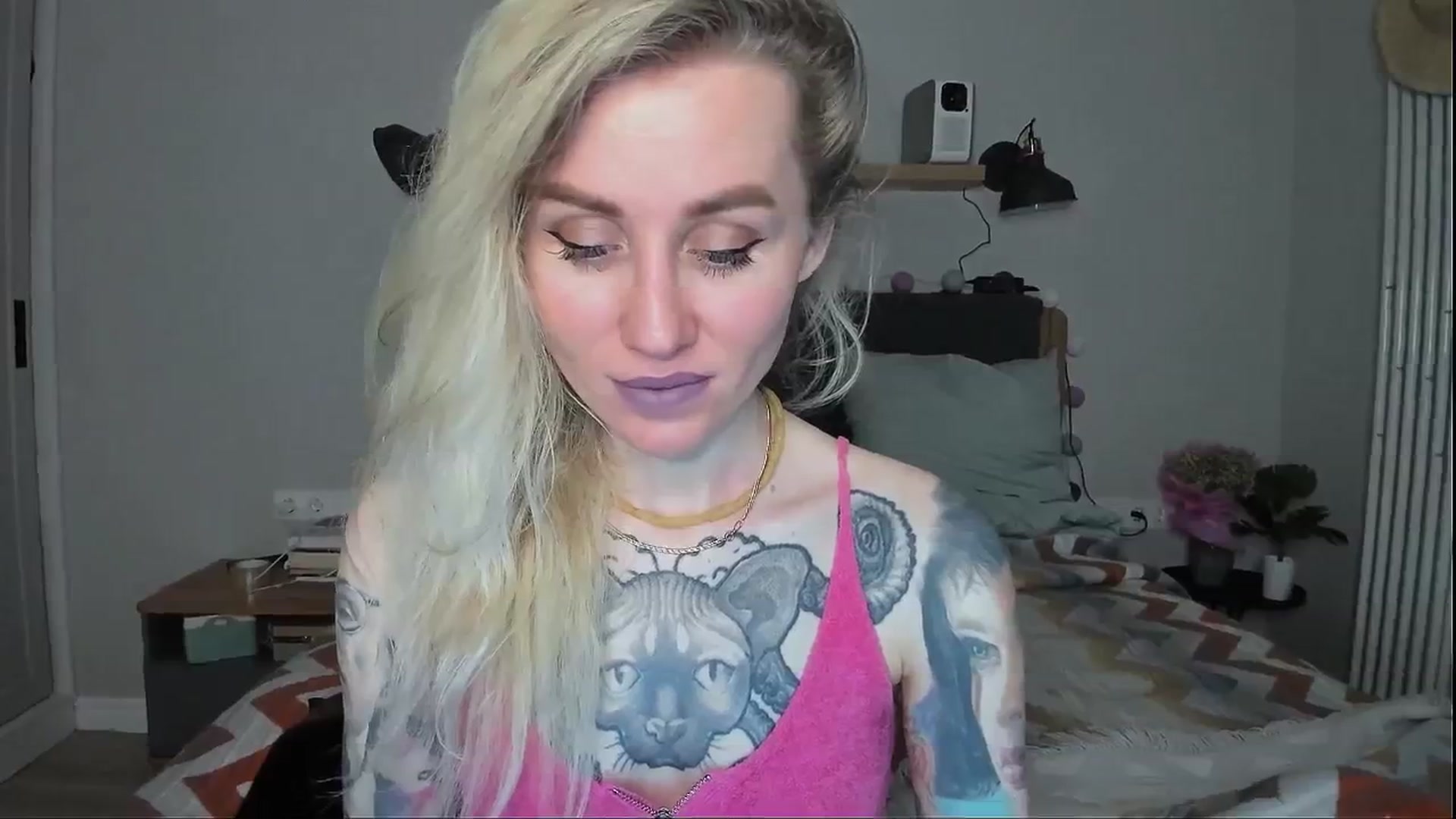 Gallery image thumbnail from Alexa_Smithhh's myfreecams stream on, 06/09/2024, 19:29 image 2 of 20