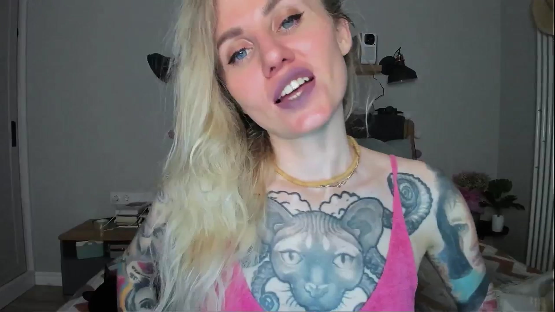 Gallery image thumbnail from Alexa_Smithhh's myfreecams stream on, 06/09/2024, 19:29 image 17 of 20