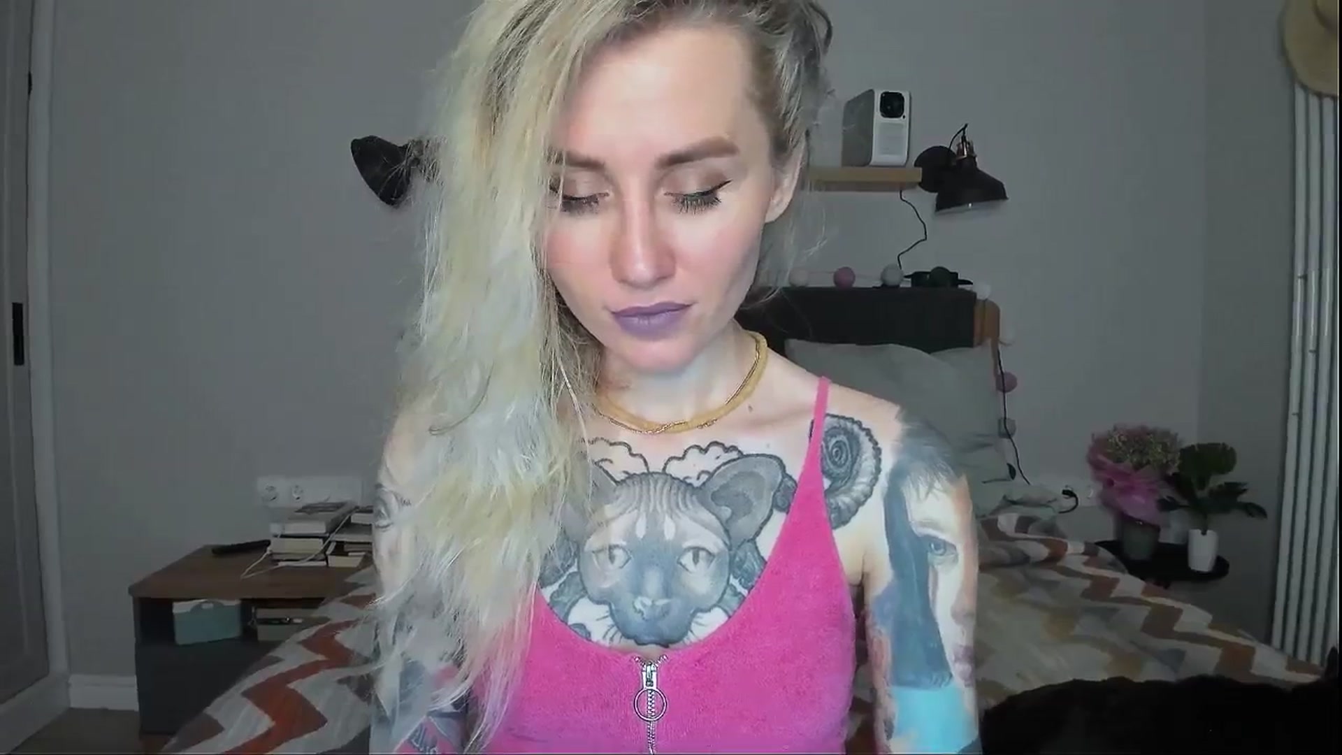 Gallery image thumbnail from Alexa_Smithhh's myfreecams stream on, 06/09/2024, 21:34 image 17 of 20