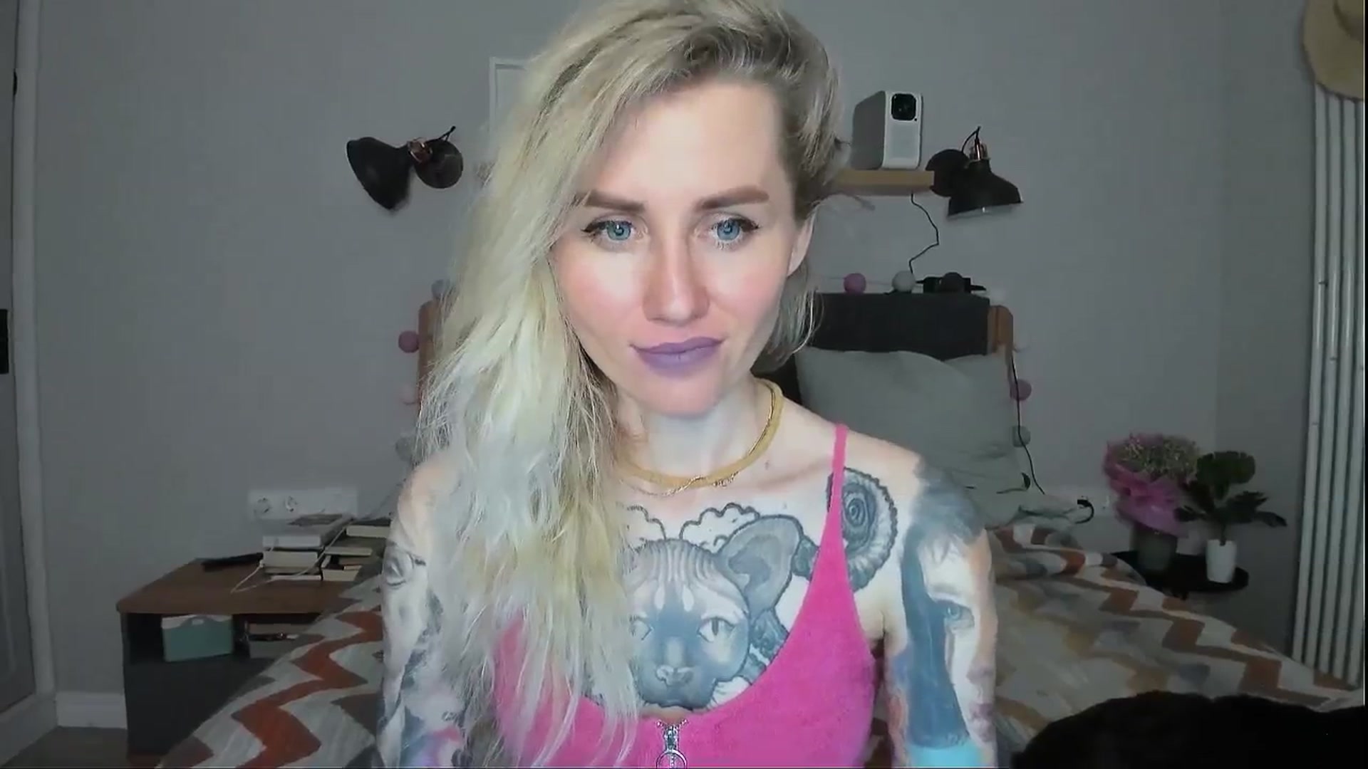 Gallery image thumbnail from Alexa_Smithhh's myfreecams stream on, 06/09/2024, 21:34 image 15 of 20