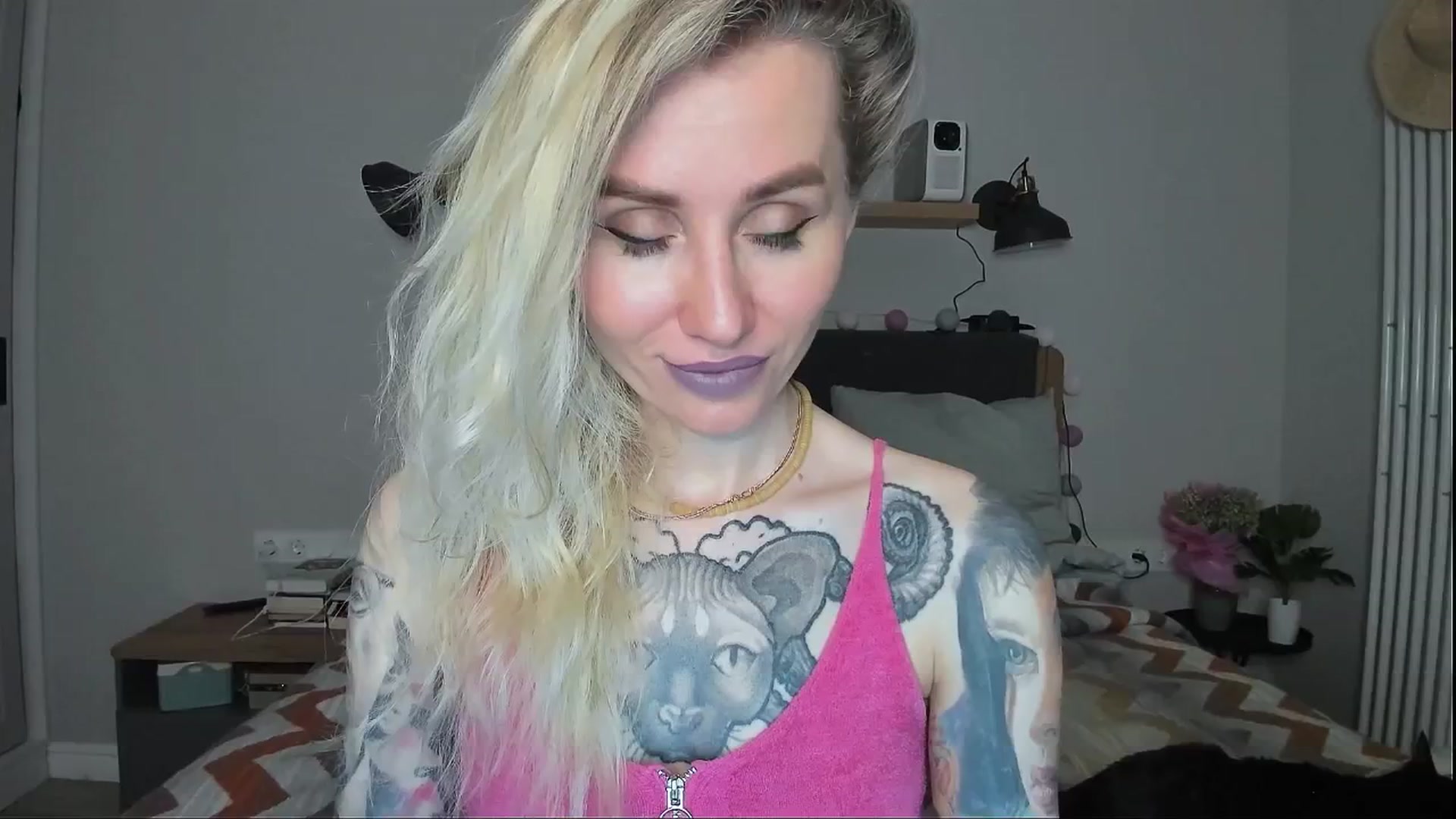 Gallery image thumbnail from Alexa_Smithhh's myfreecams stream on, 06/09/2024, 21:34 image 7 of 20