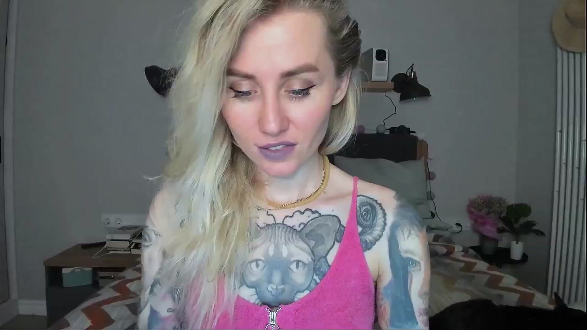 Gallery image thumbnail from Alexa_Smithhh's myfreecams stream on, 06/09/2024, 21:34 image 4 of 20