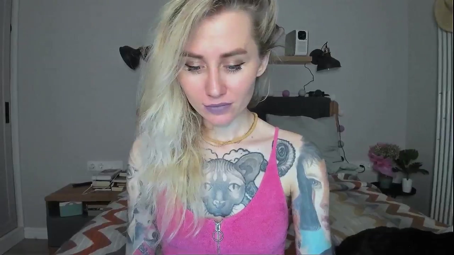 Gallery image thumbnail from Alexa_Smithhh's myfreecams stream on, 06/09/2024, 21:34 image 16 of 20