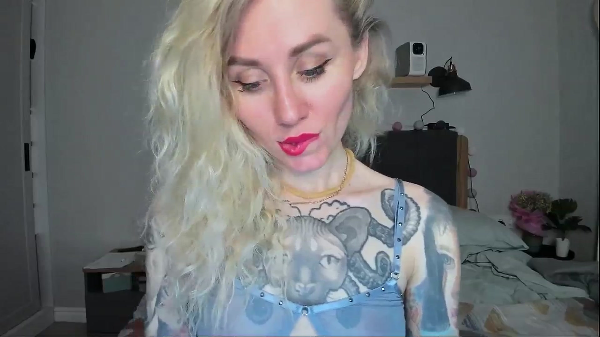 Gallery image thumbnail from Alexa_Smithhh's myfreecams stream on, 06/10/2024, 18:55 image 15 of 20