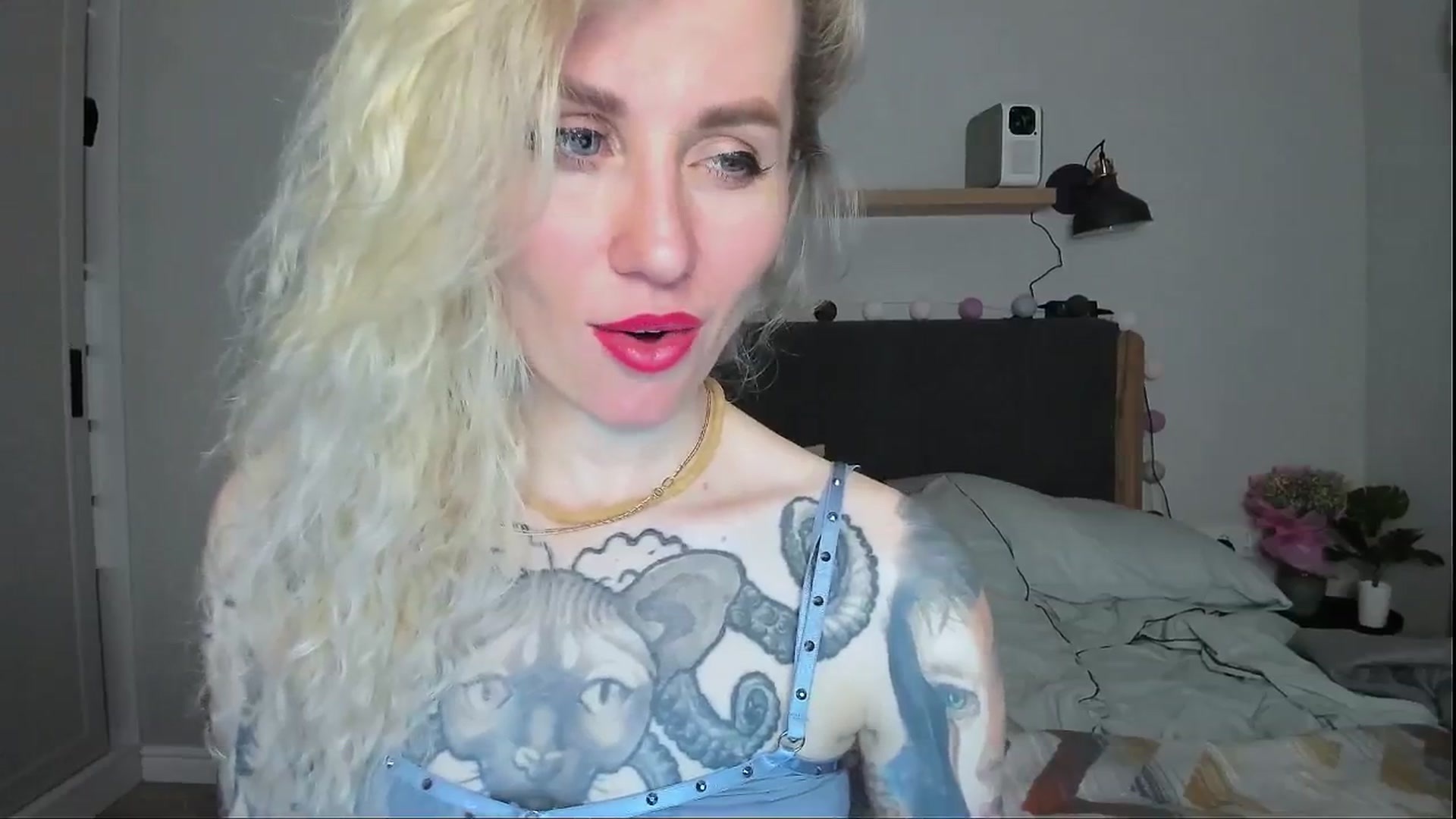 Gallery image thumbnail from Alexa_Smithhh's myfreecams stream on, 06/10/2024, 19:45 image 5 of 20