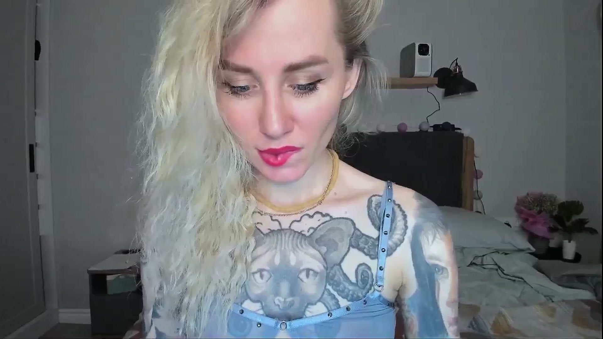 Gallery image thumbnail from Alexa_Smithhh's myfreecams stream on, 06/10/2024, 19:45 image 6 of 20
