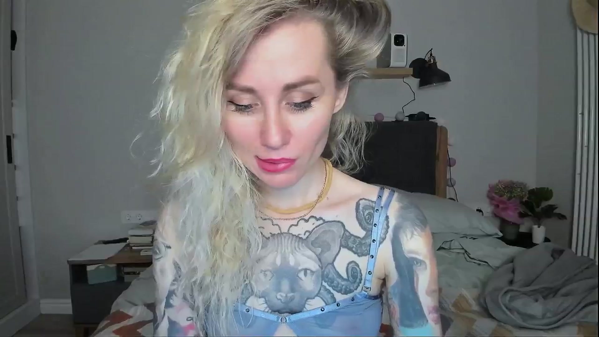 Gallery image thumbnail from Alexa_Smithhh's myfreecams stream on, 06/10/2024, 21:24 image 19 of 20