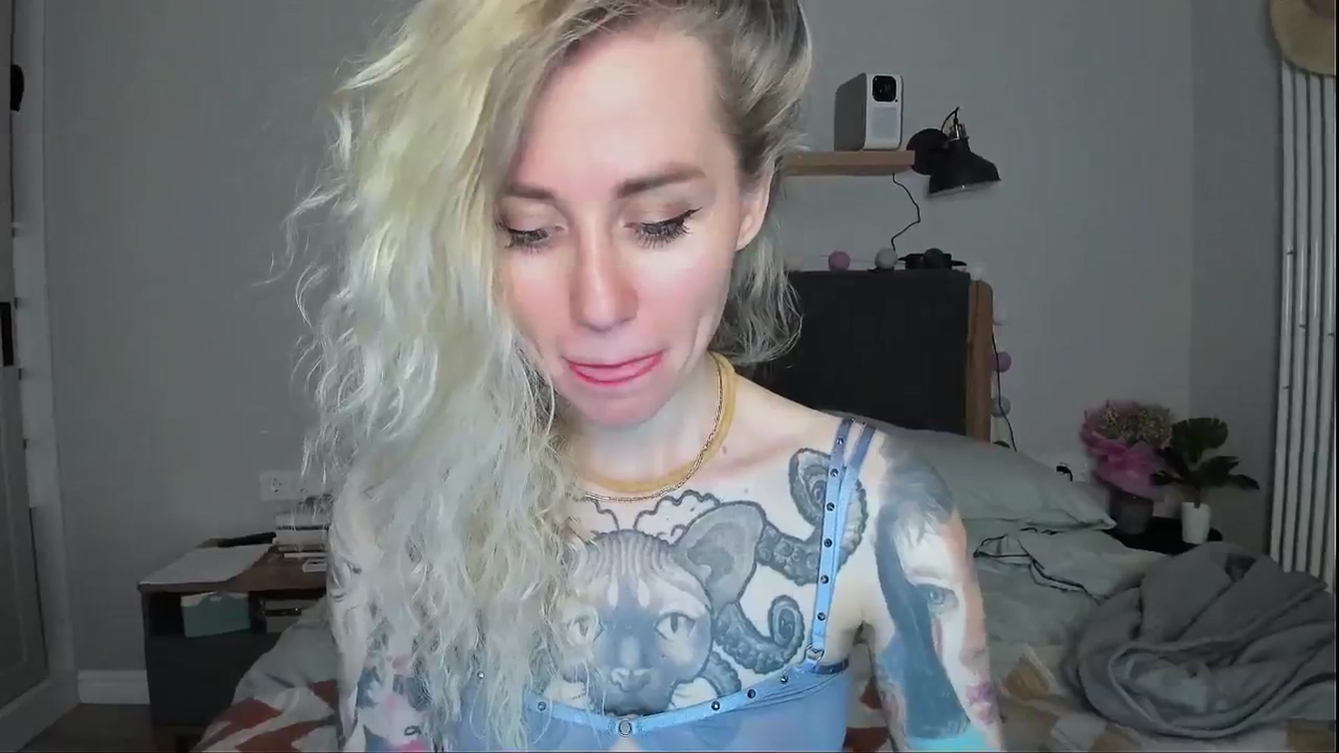 Gallery image thumbnail from Alexa_Smithhh's myfreecams stream on, 06/10/2024, 21:24 image 16 of 20