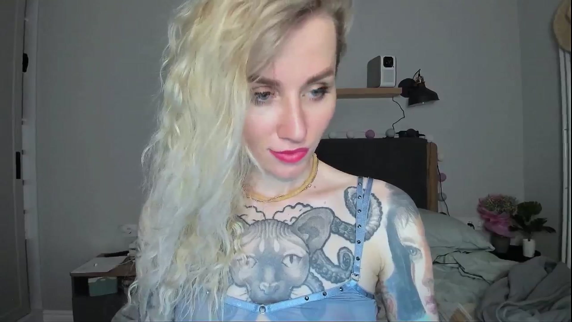 Gallery image thumbnail from Alexa_Smithhh's myfreecams stream on, 06/10/2024, 21:24 image 6 of 20