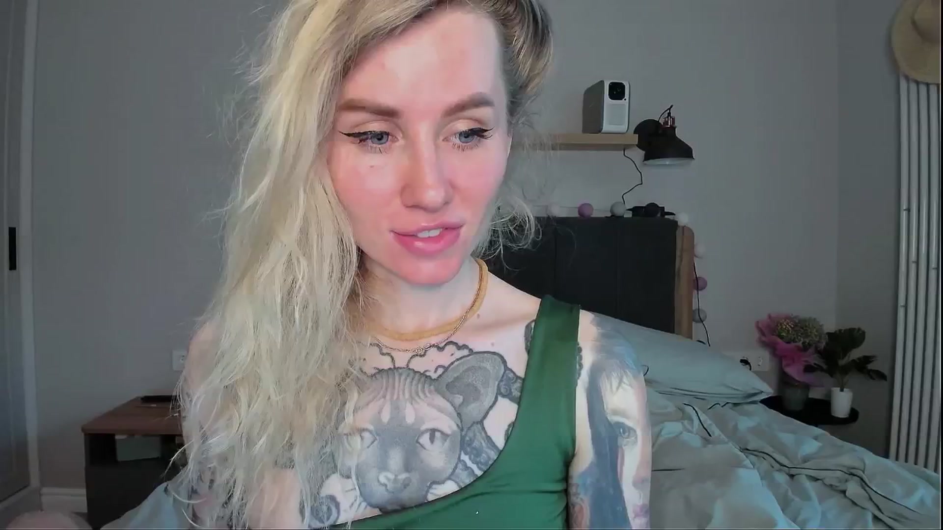 Gallery image thumbnail from Alexa_Smithhh's myfreecams stream on, 06/11/2024, 18:57 image 17 of 20