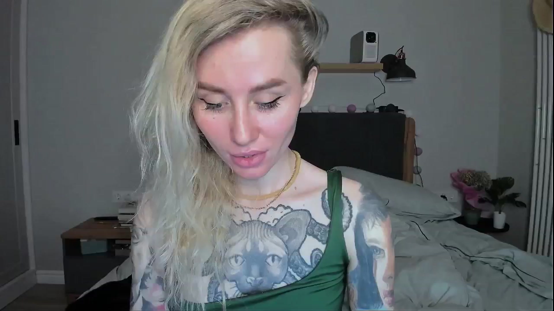 Gallery image thumbnail from Alexa_Smithhh's myfreecams stream on, 06/11/2024, 20:53 image 16 of 20