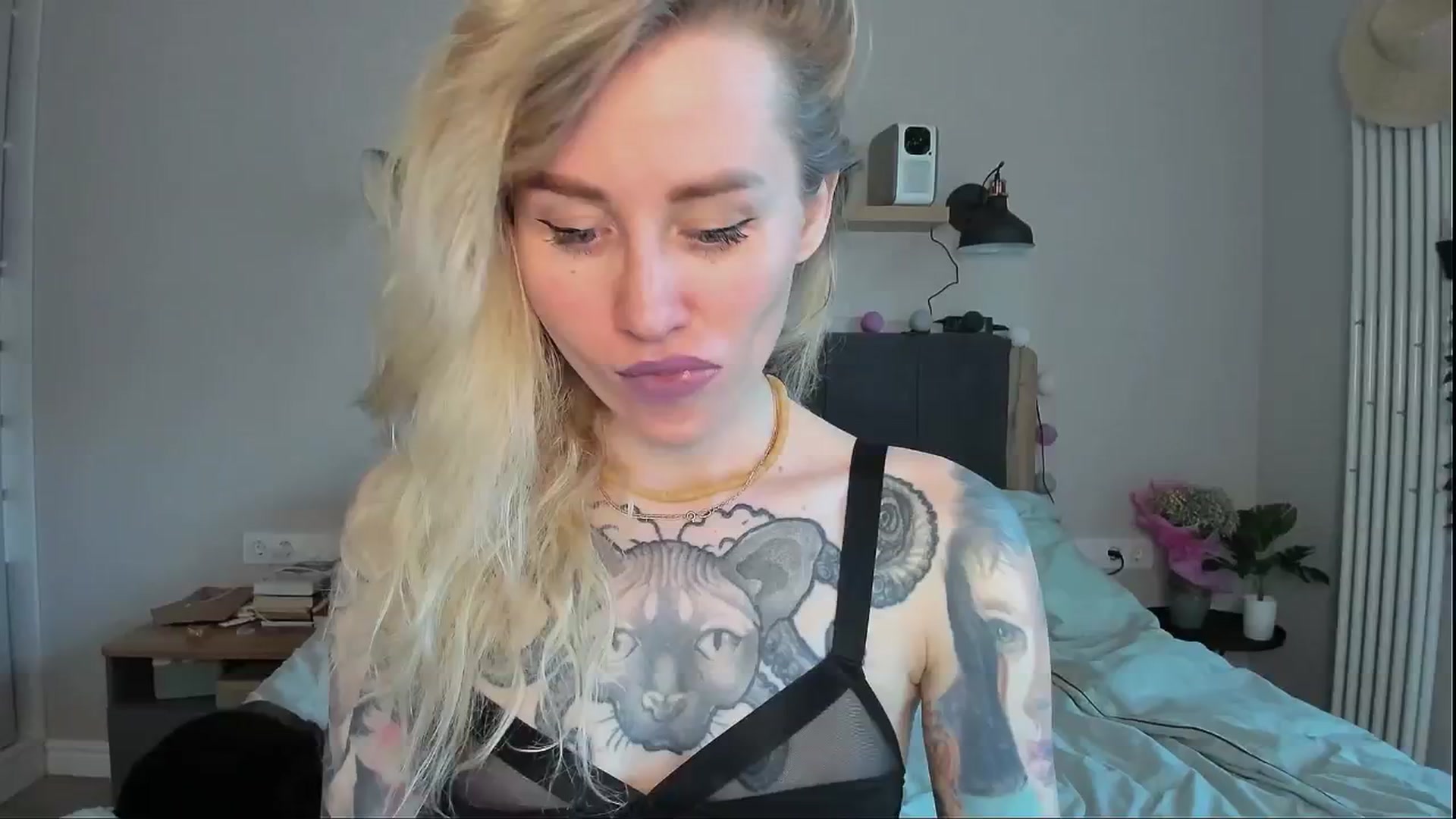 Gallery image thumbnail from Alexa_Smithhh's myfreecams stream on, 06/13/2024, 18:41 image 5 of 20