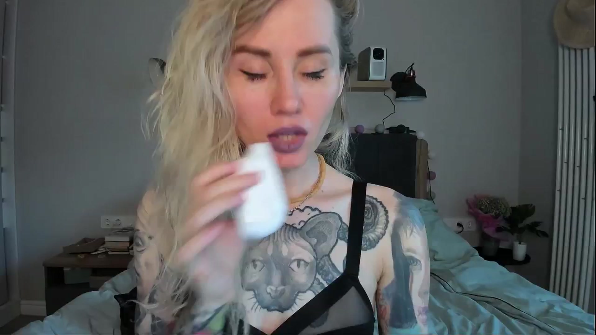 Gallery image thumbnail from Alexa_Smithhh's myfreecams stream on, 06/13/2024, 18:41 image 15 of 20