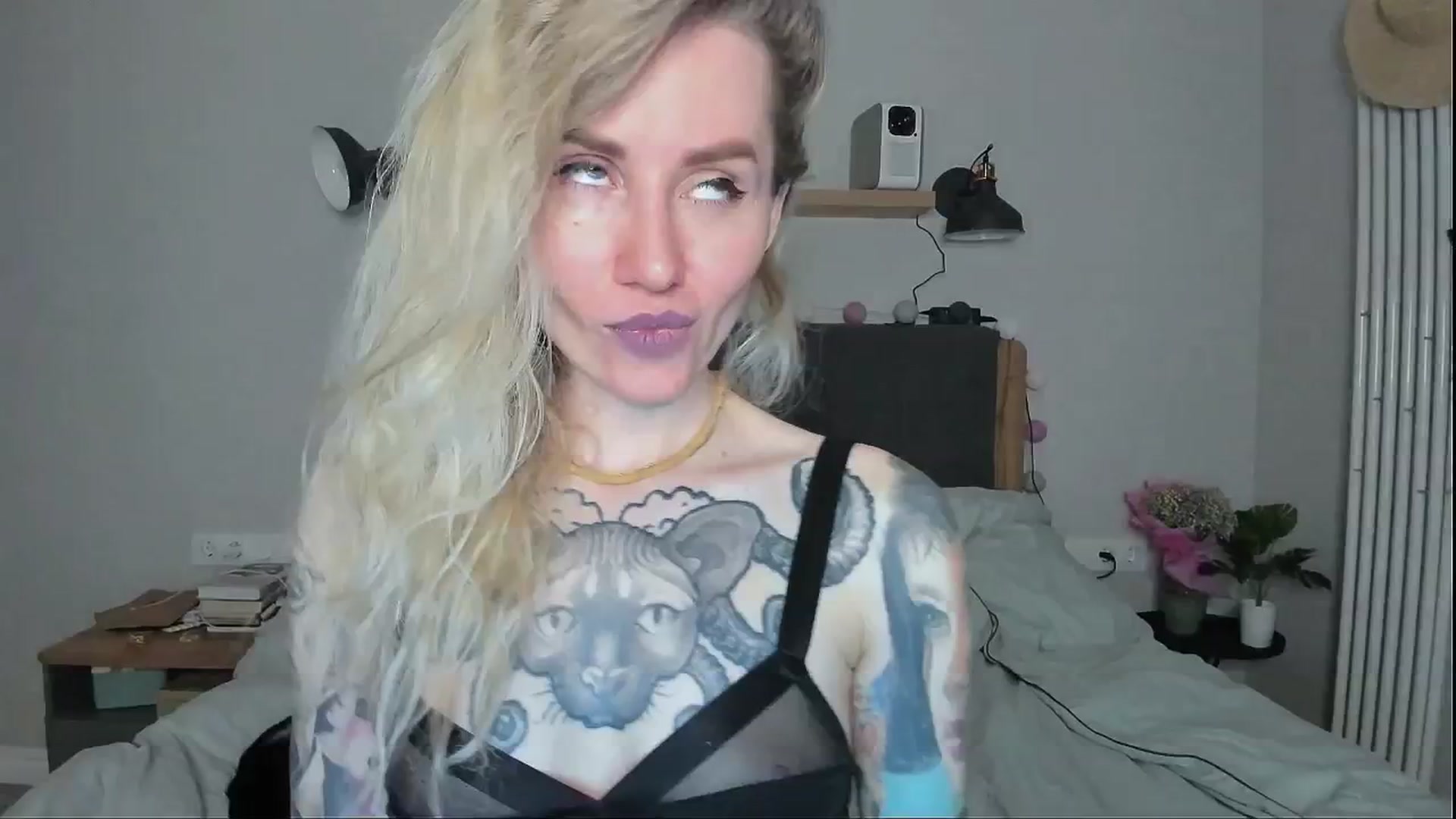 Gallery image thumbnail from Alexa_Smithhh's myfreecams stream on, 06/13/2024, 20:11 image 18 of 20