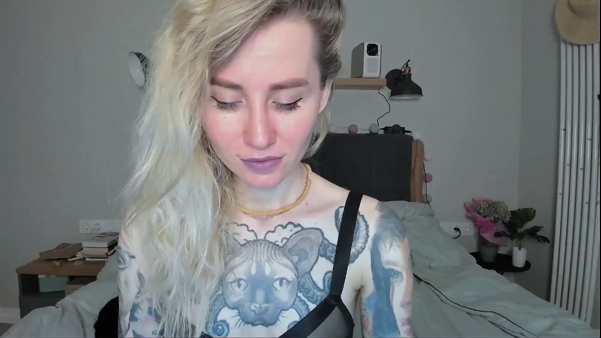 Gallery image thumbnail from Alexa_Smithhh's myfreecams stream on, 06/13/2024, 20:11 image 14 of 20