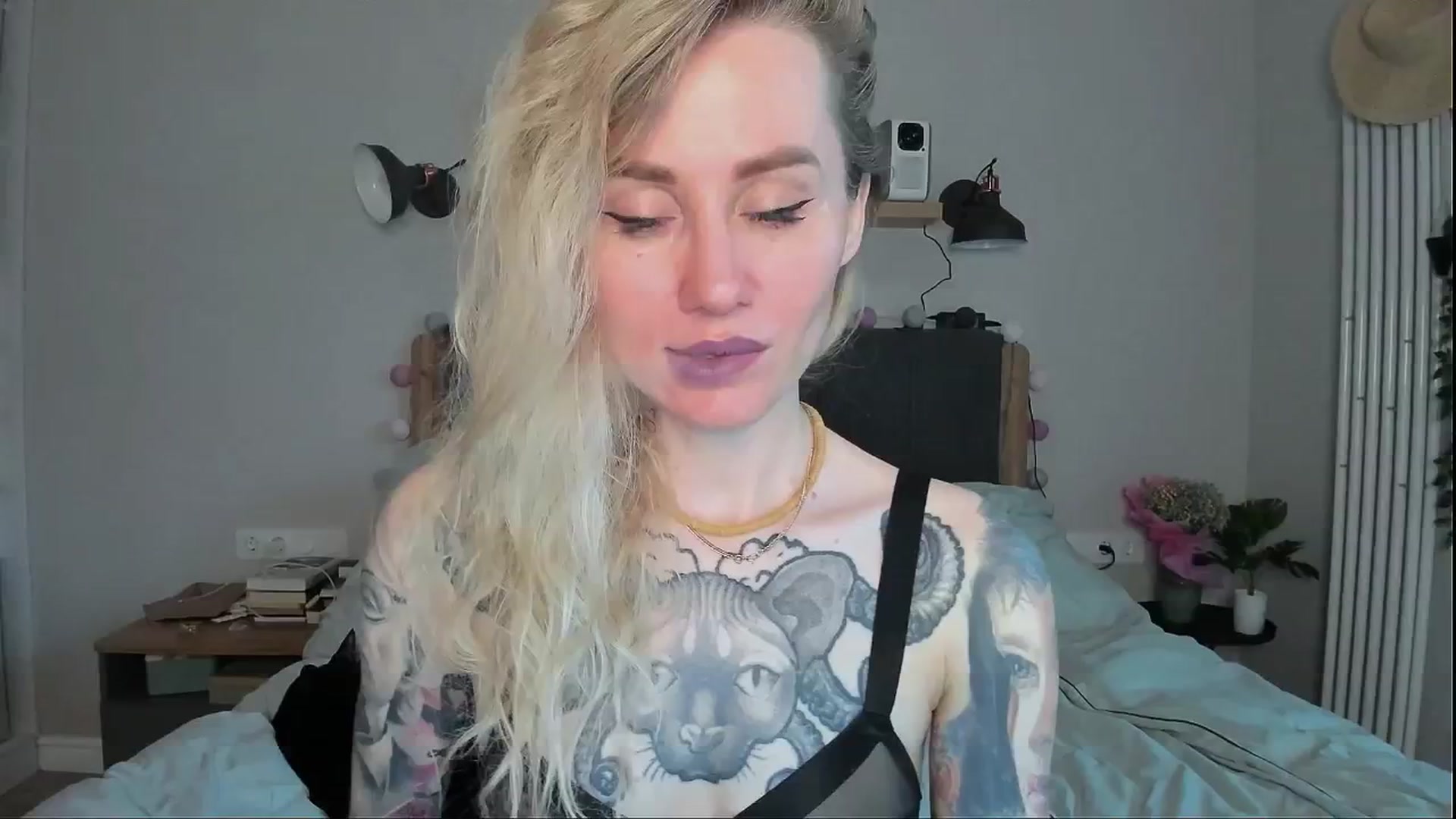 Gallery image thumbnail from Alexa_Smithhh's myfreecams stream on, 06/13/2024, 20:11 image 2 of 20