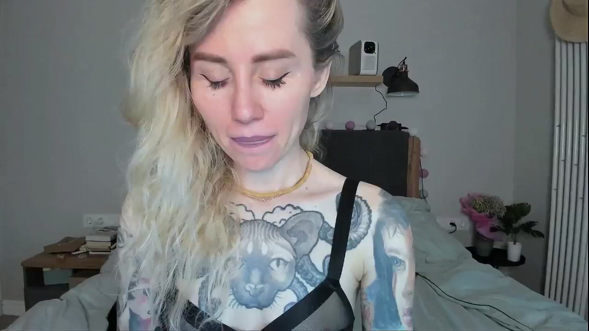 Gallery image thumbnail from Alexa_Smithhh's myfreecams stream on, 06/13/2024, 20:11 image 10 of 20