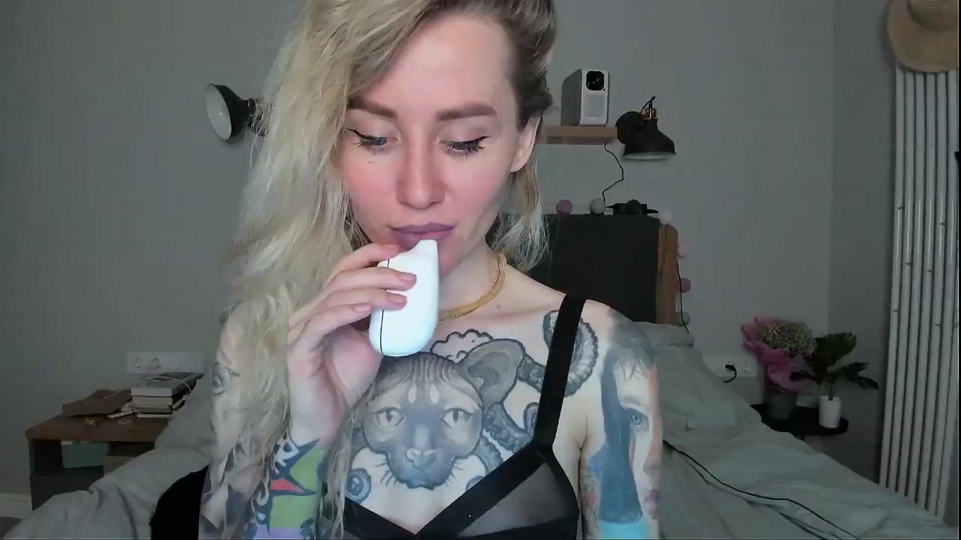 Gallery image thumbnail from Alexa_Smithhh's myfreecams stream on, 06/13/2024, 20:11 image 16 of 20