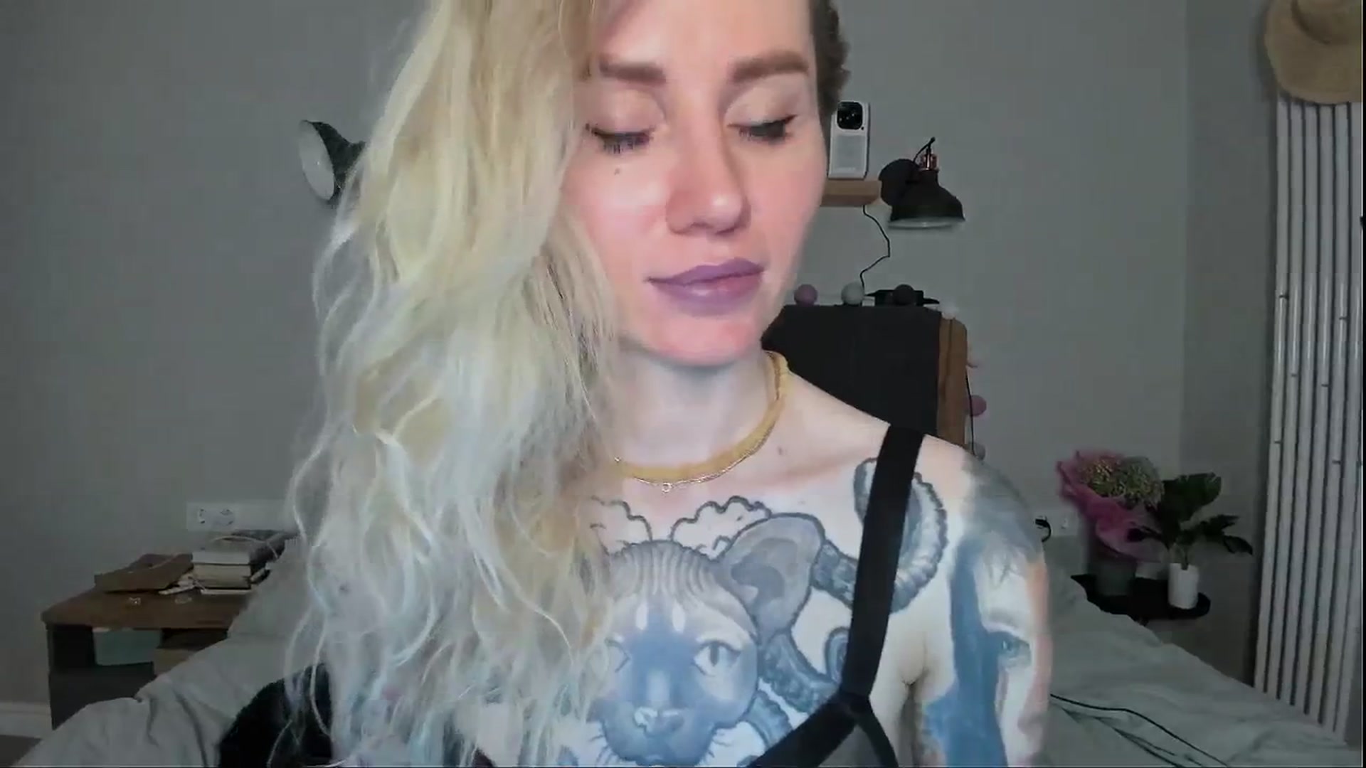 Gallery image thumbnail from Alexa_Smithhh's myfreecams stream on, 06/13/2024, 20:42 image 2 of 20