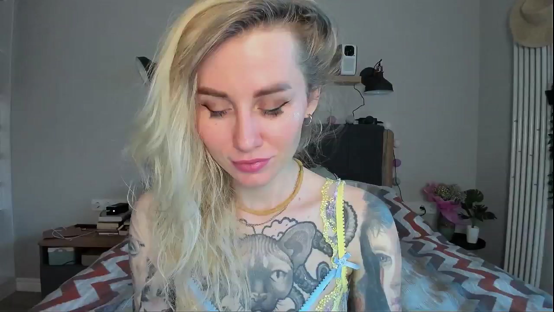 Gallery image thumbnail from Alexa_Smithhh's myfreecams stream on, 06/14/2024, 19:08 image 11 of 20