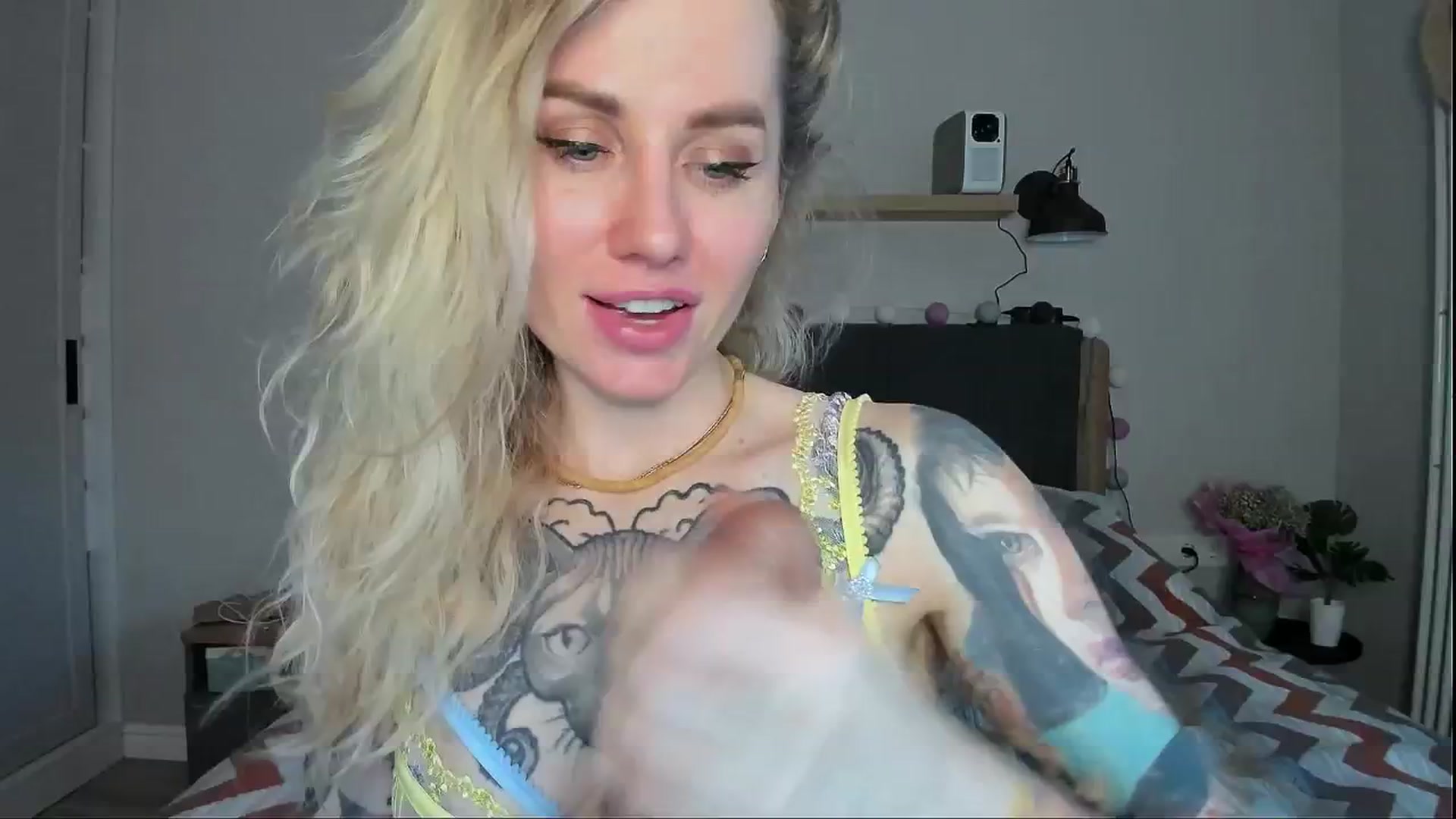 Gallery image thumbnail from Alexa_Smithhh's myfreecams stream on, 06/14/2024, 19:08 image 18 of 20
