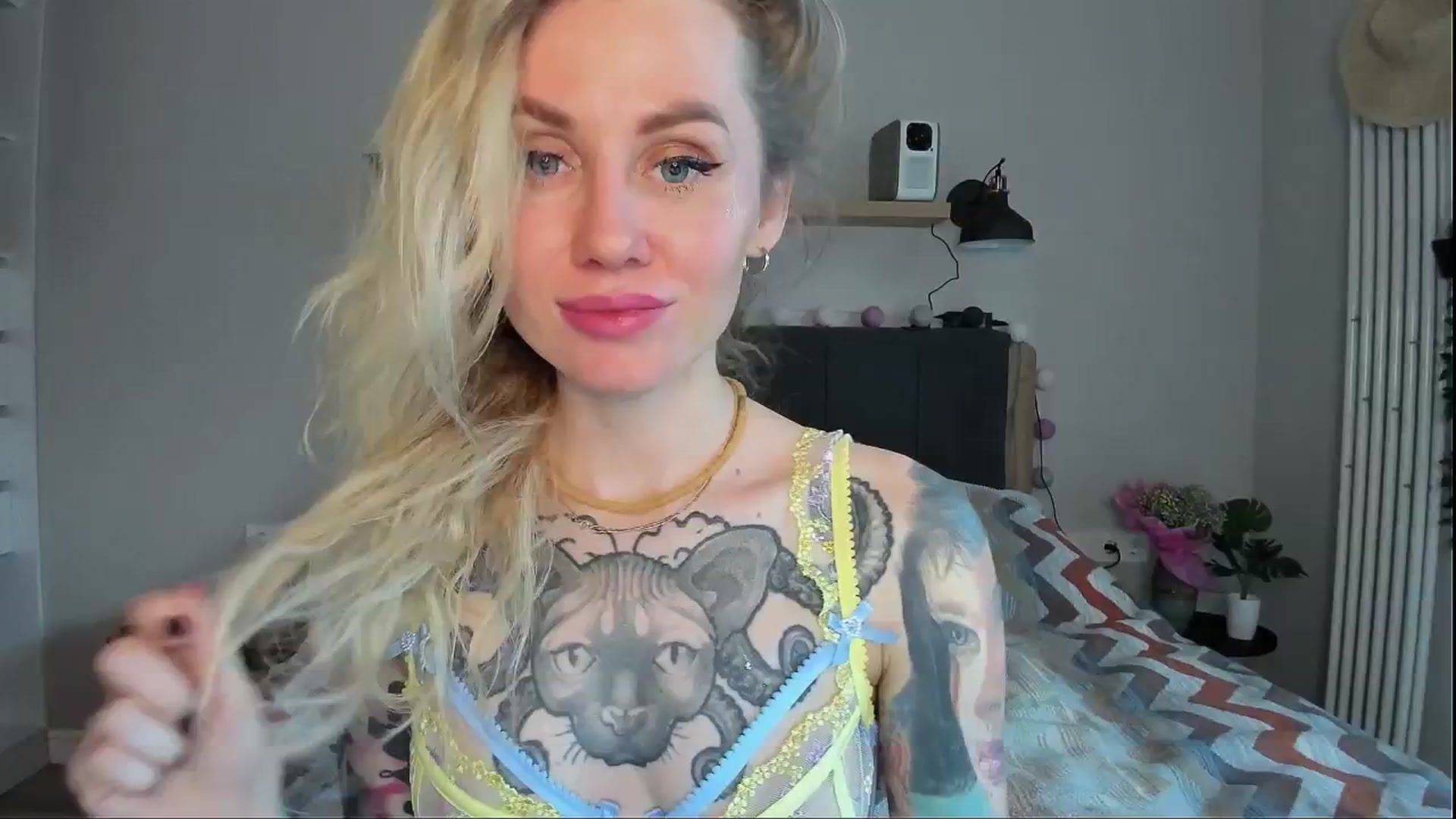 Gallery image thumbnail from Alexa_Smithhh's myfreecams stream on, 06/14/2024, 19:08 image 3 of 20