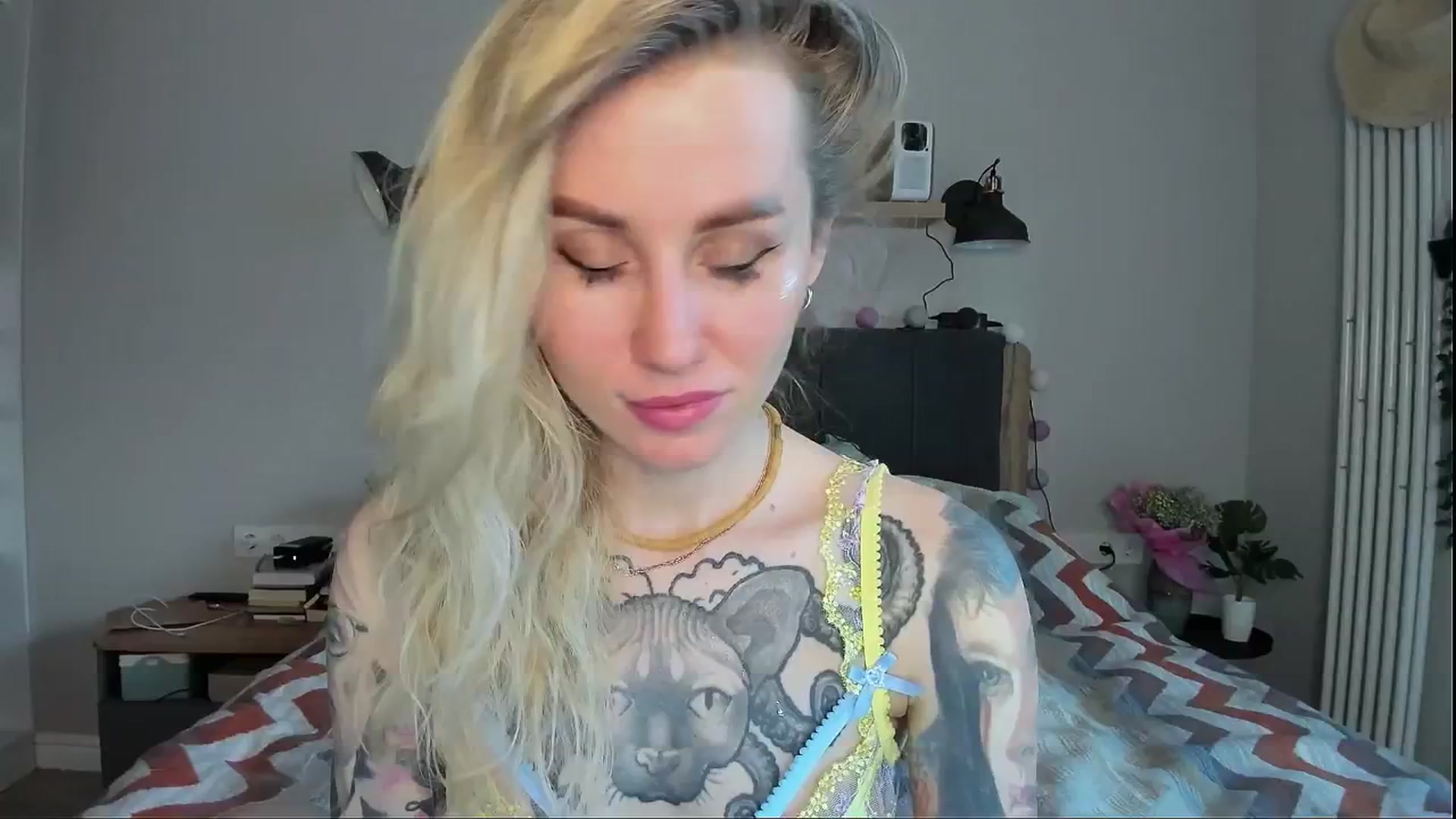 Gallery image thumbnail from Alexa_Smithhh's myfreecams stream on, 06/14/2024, 19:08 image 5 of 20