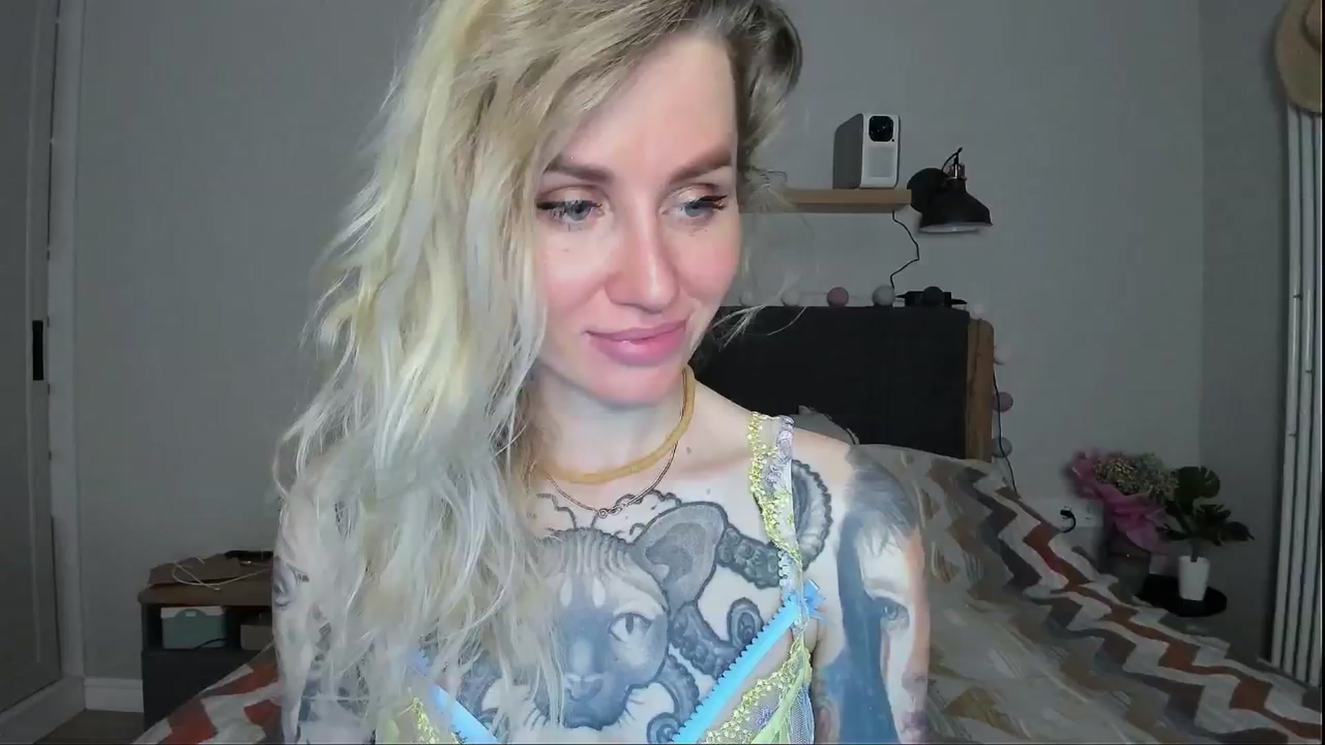 Gallery image thumbnail from Alexa_Smithhh's myfreecams stream on, 06/14/2024, 20:47 image 17 of 20