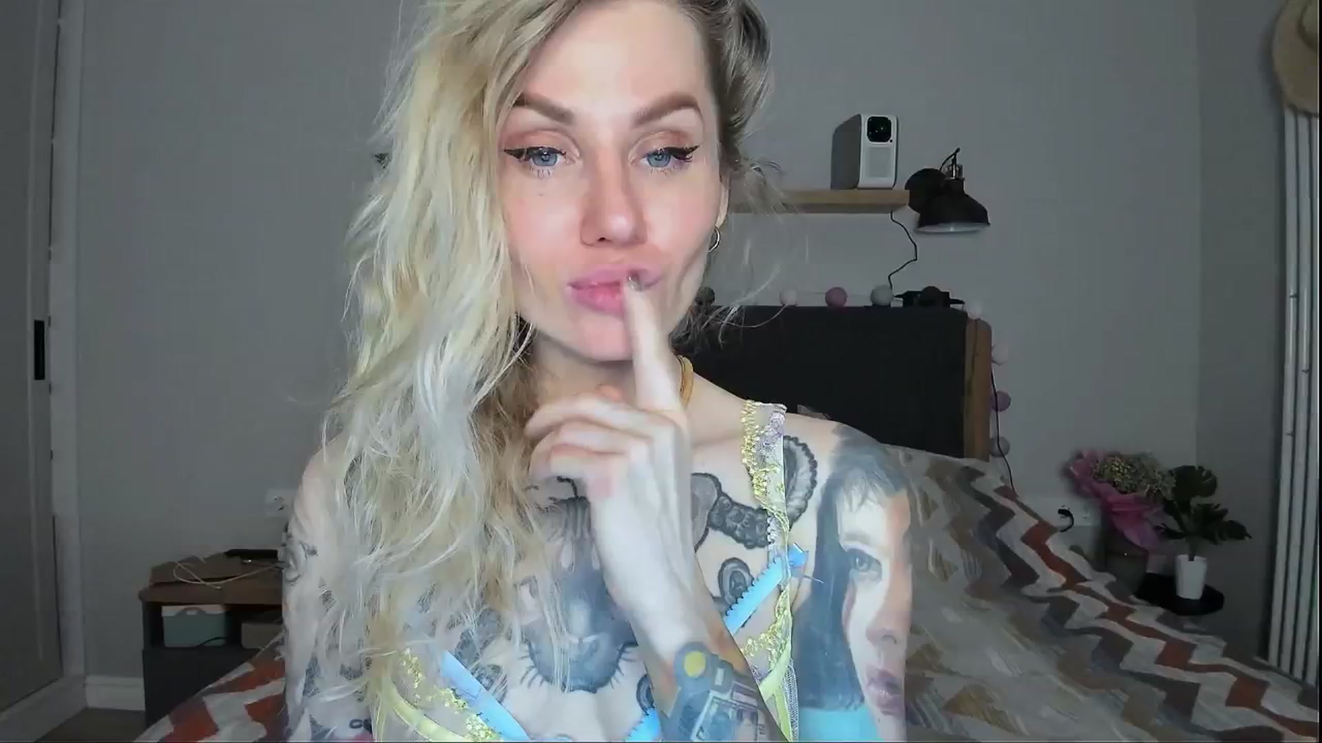 Gallery image thumbnail from Alexa_Smithhh's myfreecams stream on, 06/14/2024, 20:47 image 11 of 20