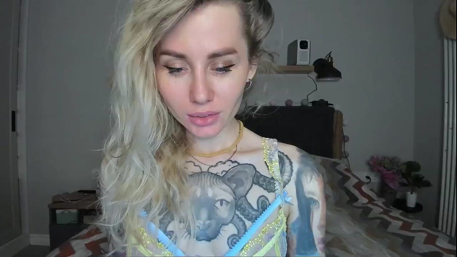 Gallery image thumbnail from Alexa_Smithhh's myfreecams stream on, 06/14/2024, 20:47 image 15 of 20