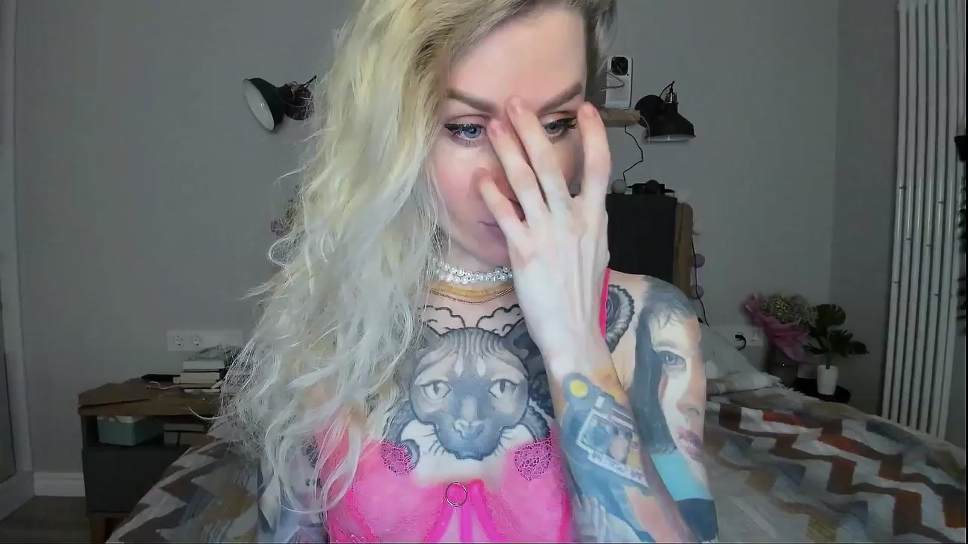 Gallery image thumbnail from Alexa_Smithhh's myfreecams stream on, 06/17/2024, 20:37 image 10 of 20