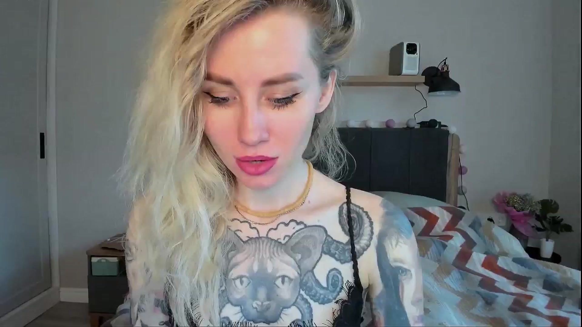 Gallery image thumbnail from Alexa_Smithhh's myfreecams stream on, 06/18/2024, 18:47 image 13 of 20