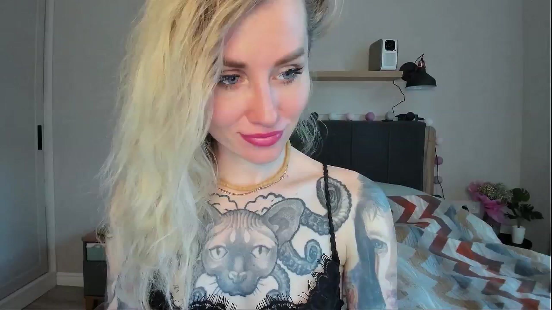 Gallery image thumbnail from Alexa_Smithhh's myfreecams stream on, 06/18/2024, 18:47 image 12 of 20