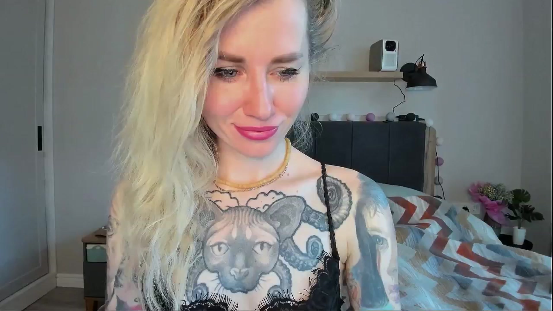 Gallery image thumbnail from Alexa_Smithhh's myfreecams stream on, 06/18/2024, 18:47 image 7 of 20