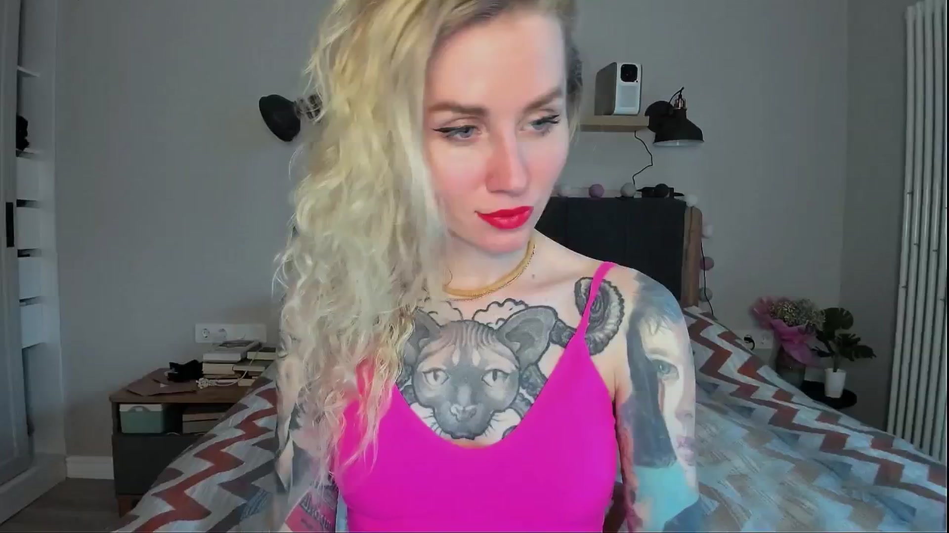 Gallery image thumbnail from Alexa_Smithhh's myfreecams stream on, 06/20/2024, 18:19 image 4 of 20
