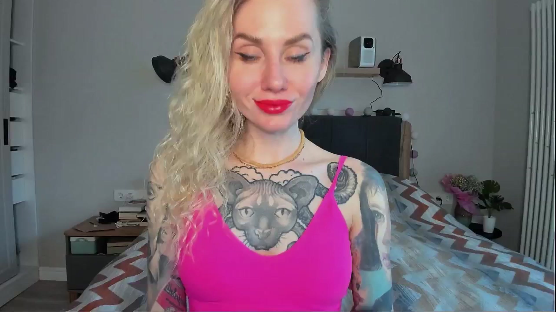 Gallery image thumbnail from Alexa_Smithhh's myfreecams stream on, 06/20/2024, 18:19 image 2 of 20