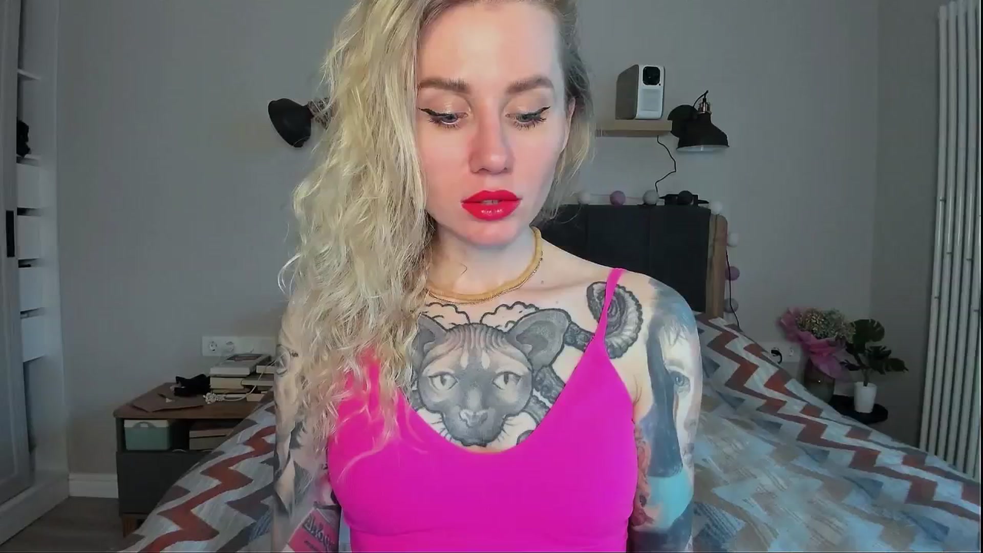 Gallery image thumbnail from Alexa_Smithhh's myfreecams stream on, 06/20/2024, 18:19 image 12 of 20