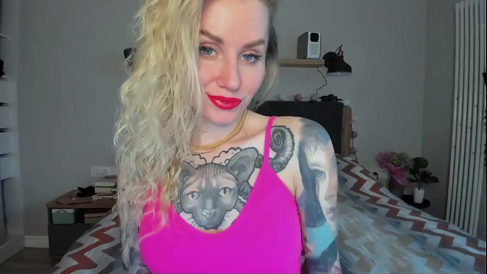 Gallery image thumbnail from Alexa_Smithhh's myfreecams stream on, 06/20/2024, 18:19 image 18 of 20
