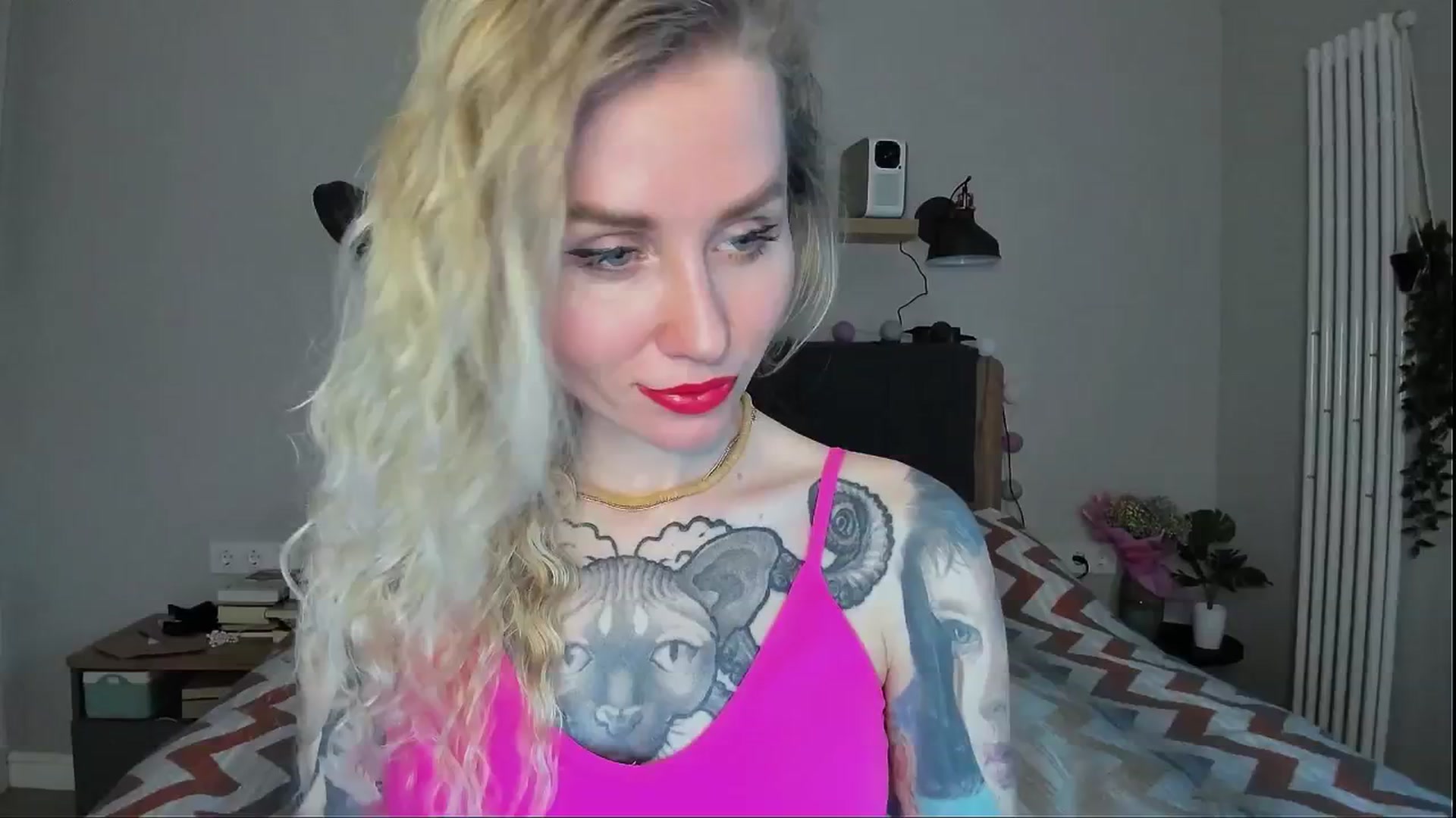 Gallery image thumbnail from Alexa_Smithhh's myfreecams stream on, 06/20/2024, 19:56 image 11 of 20