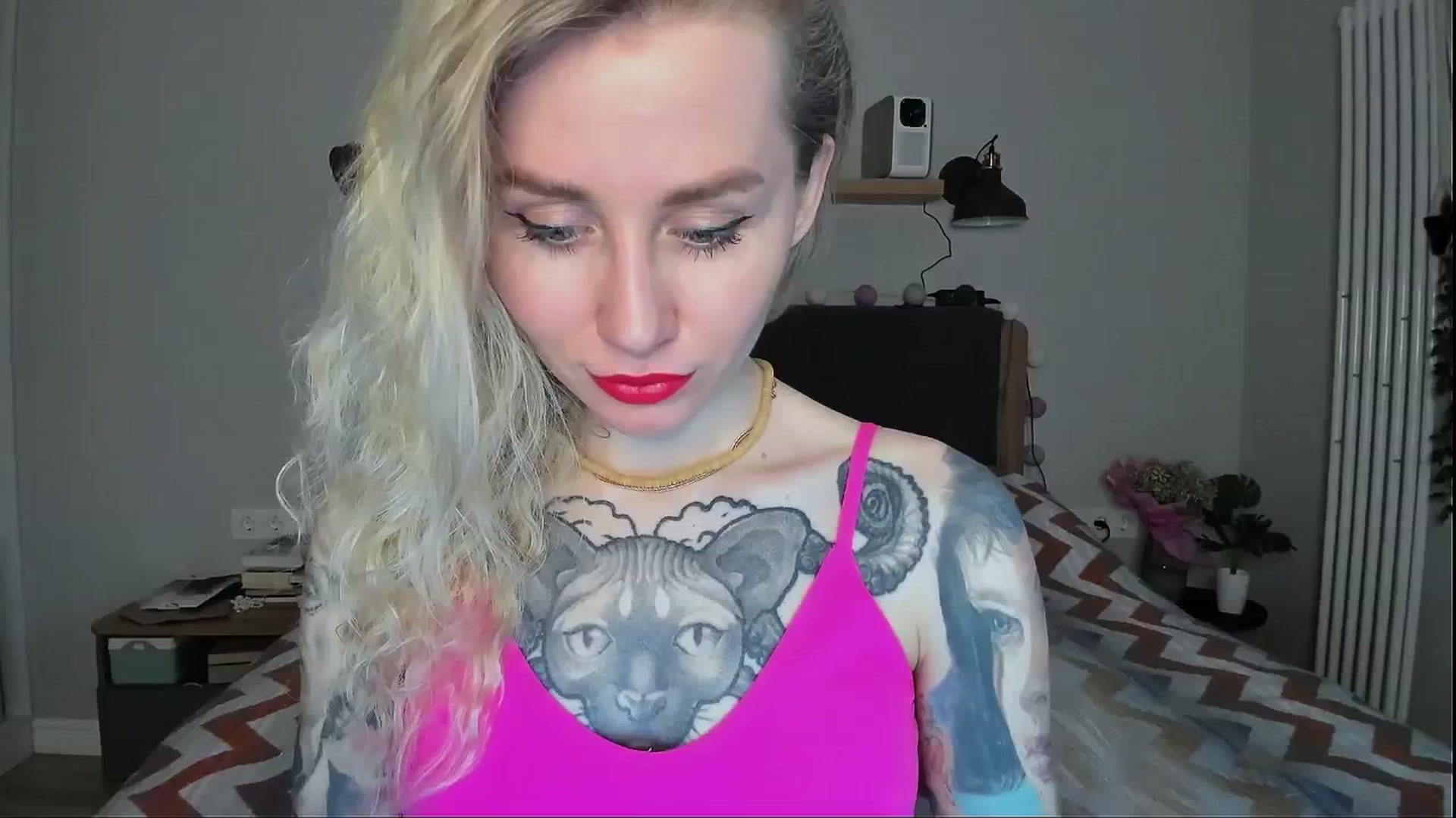 Gallery image thumbnail from Alexa_Smithhh's myfreecams stream on, 06/20/2024, 19:56 image 14 of 20